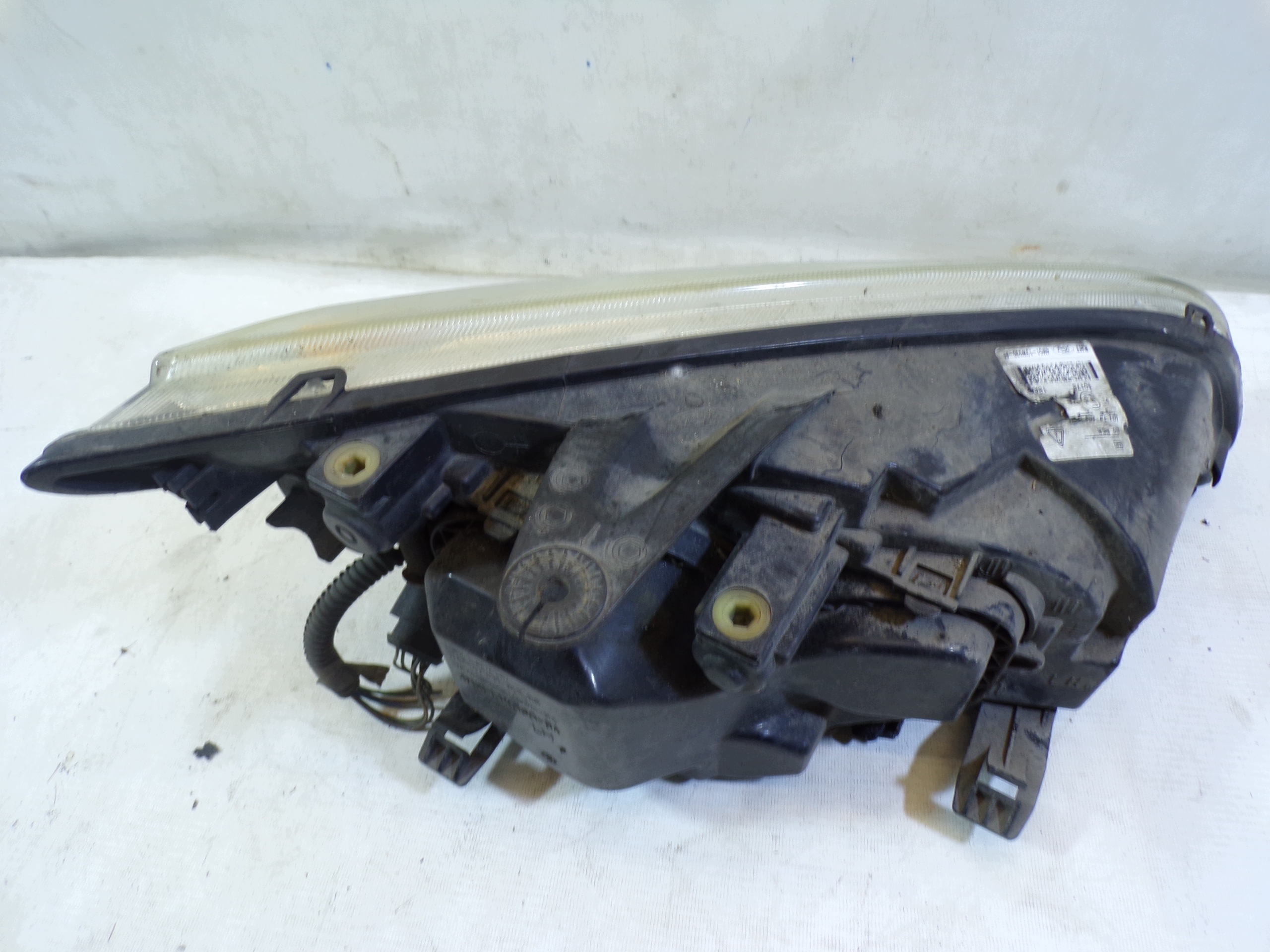 light front front left FORD FOCUS 2 II (3) (K)