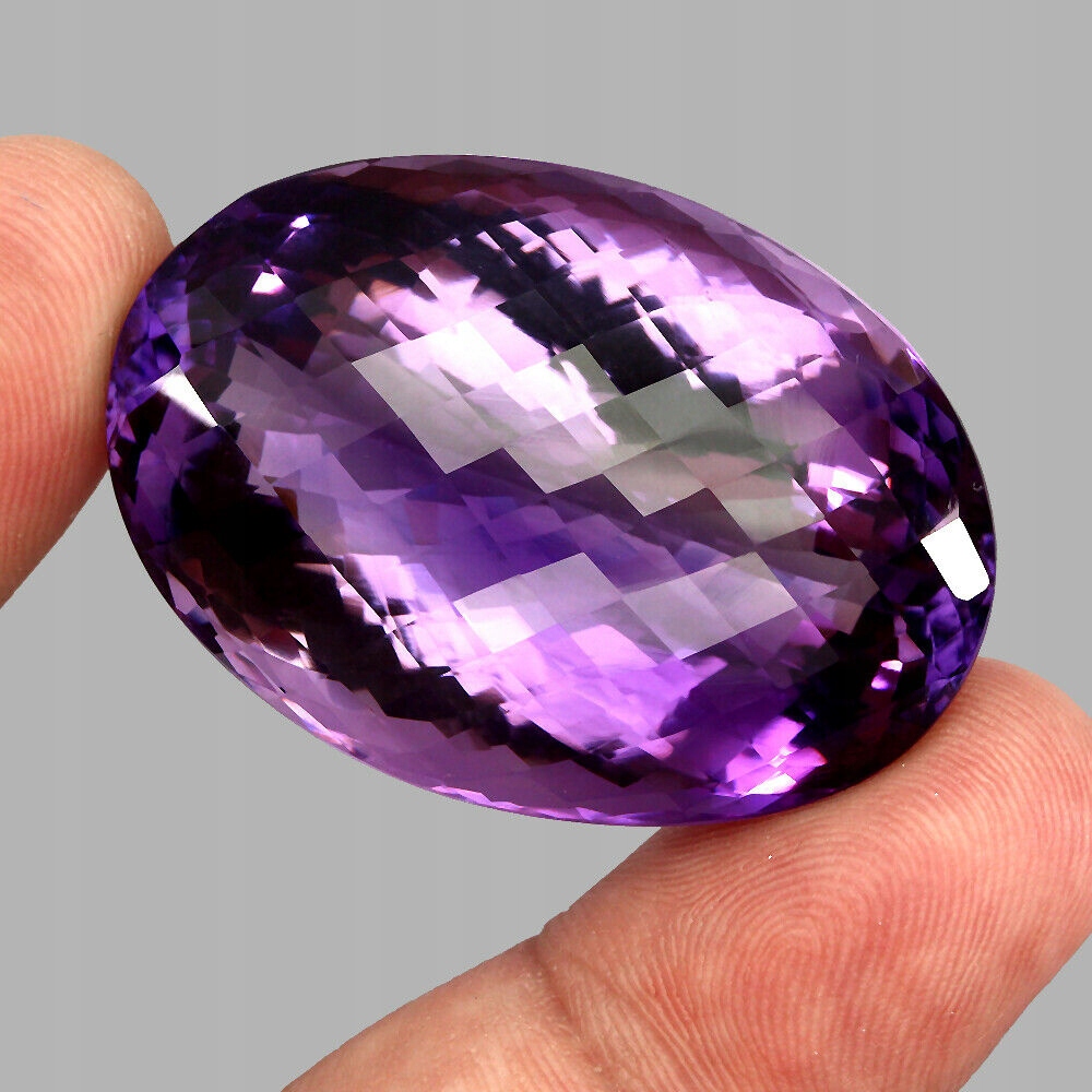 Ametyst přírodní kámen 142.24ct certifikát