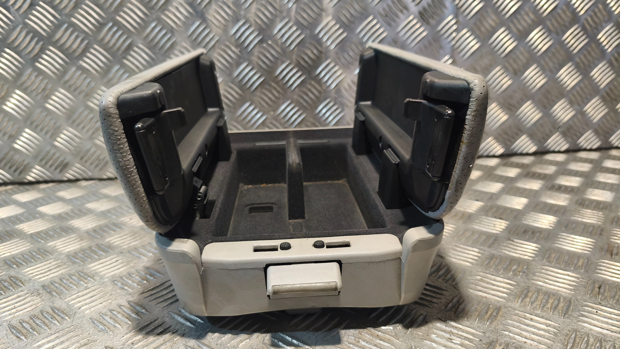 armrest ACURA RL 2009r