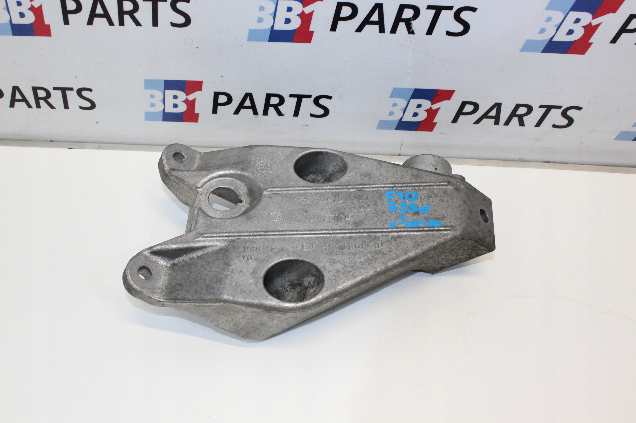 BMW F10 holder engine mount left 535D XD 6781227