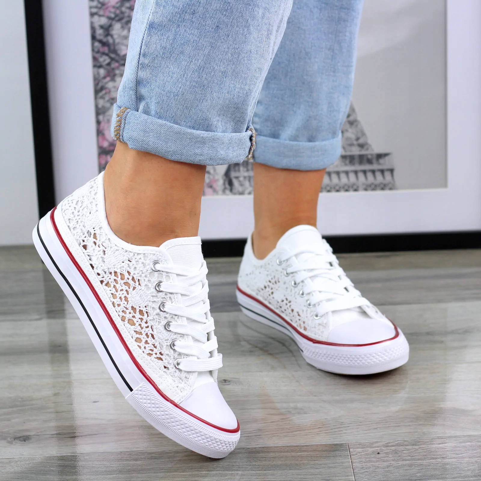 Białe Materiałowe Tenisówki Trampki Damskie z Koronki Kanwia 39 Długość wkładki 25 cm