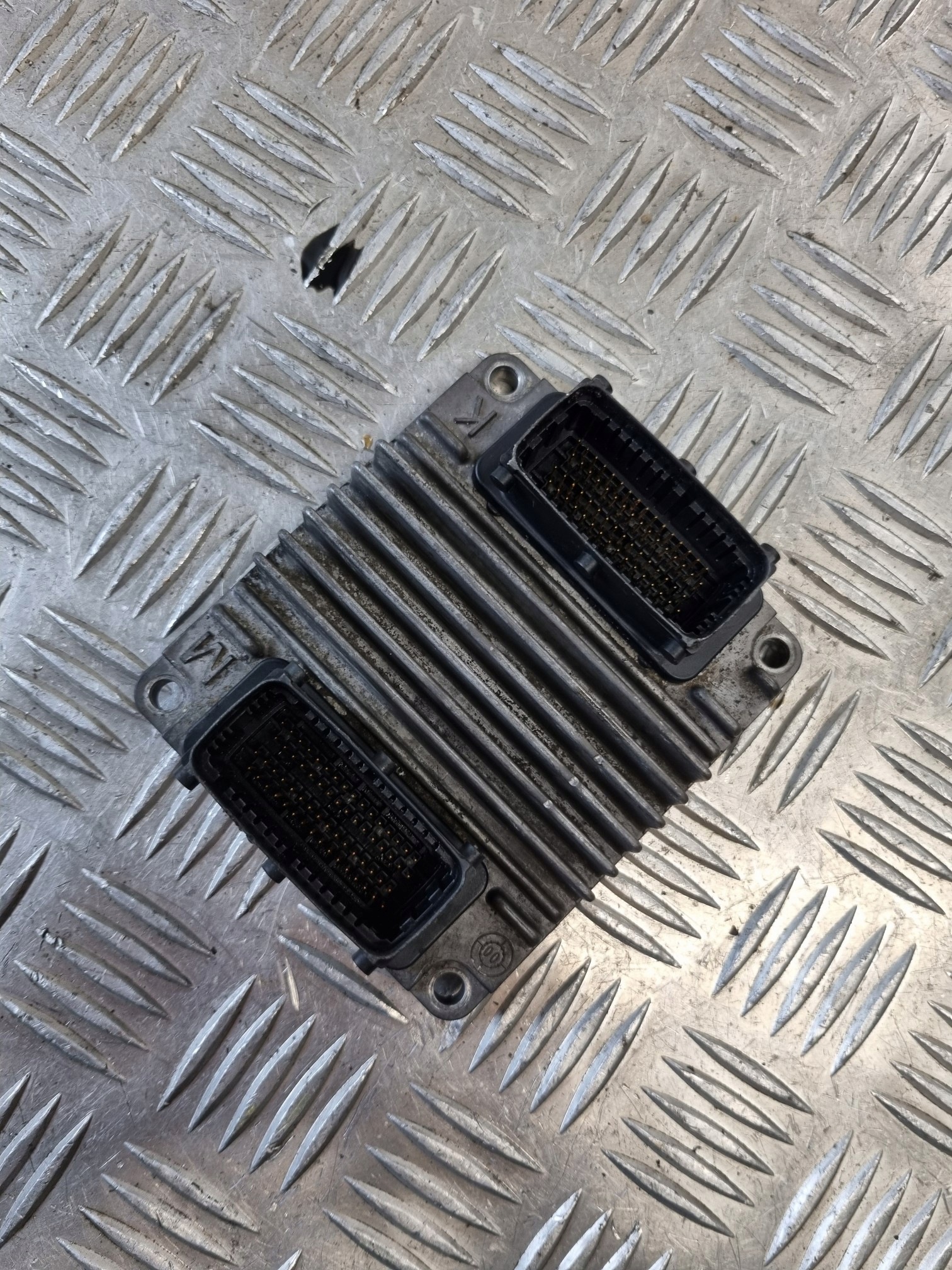 computer control unit of the engine CORSA C 1.7 D