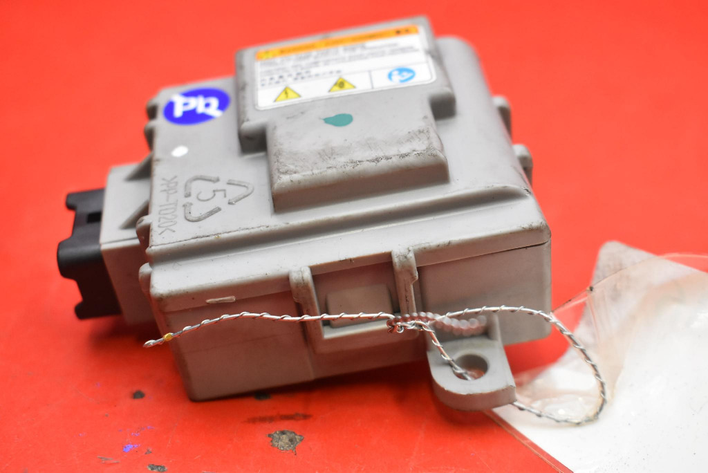 control unit module JONIZATOR air 1032817-00-B TESLA MODEL S 12-20