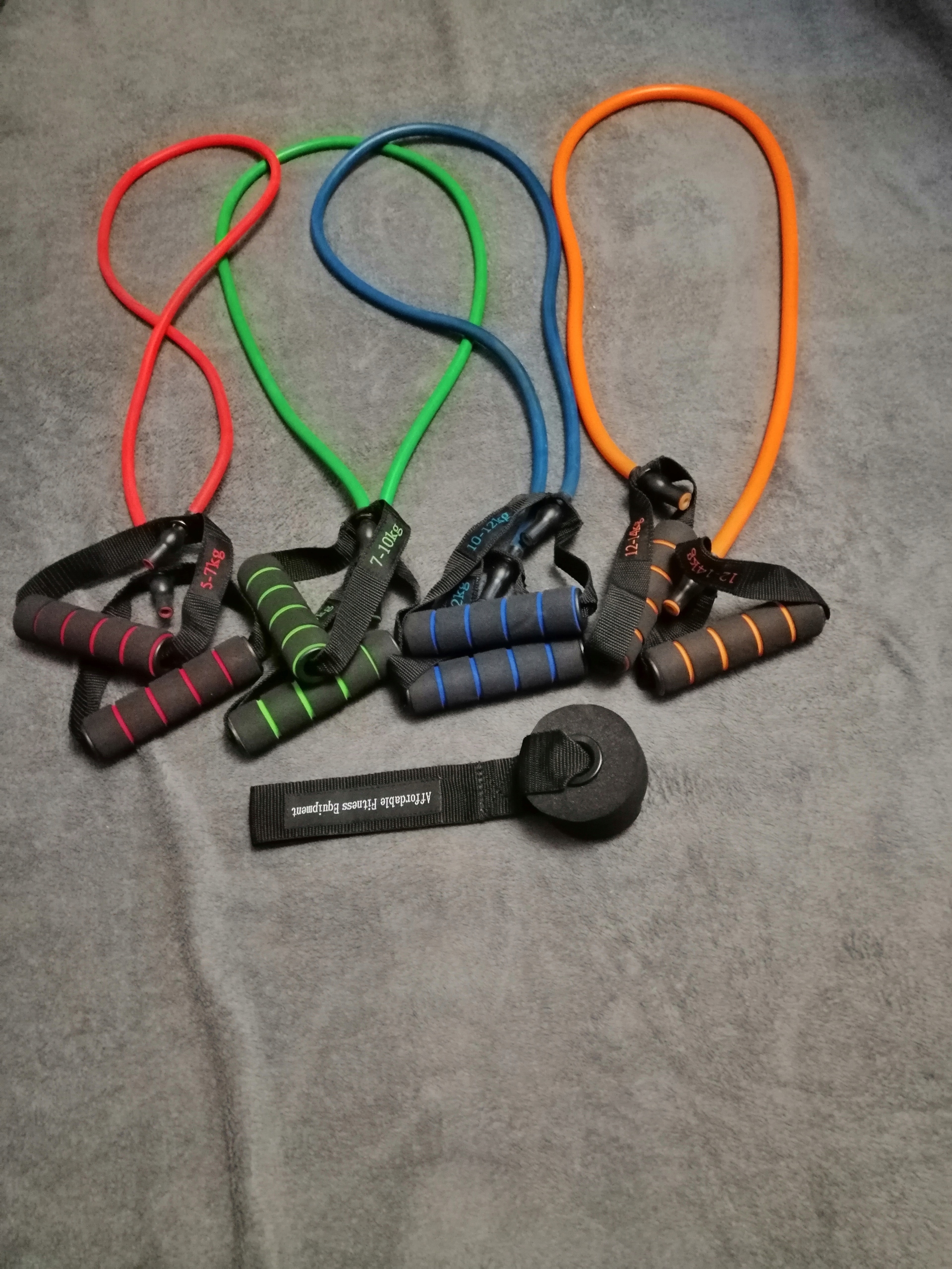 

Zestaw 4 Gum Oporowych do ćwiczeń Fitness