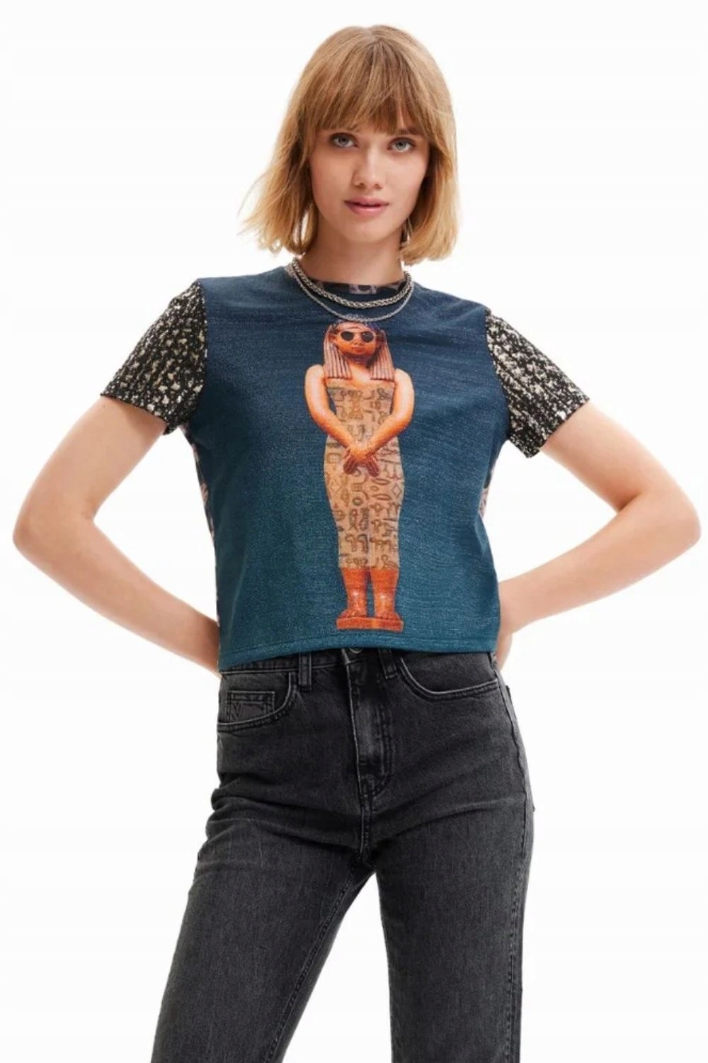 Tričko Desigual Faraona Tričko s potiskem Pop-Art, lesklé, velikost M