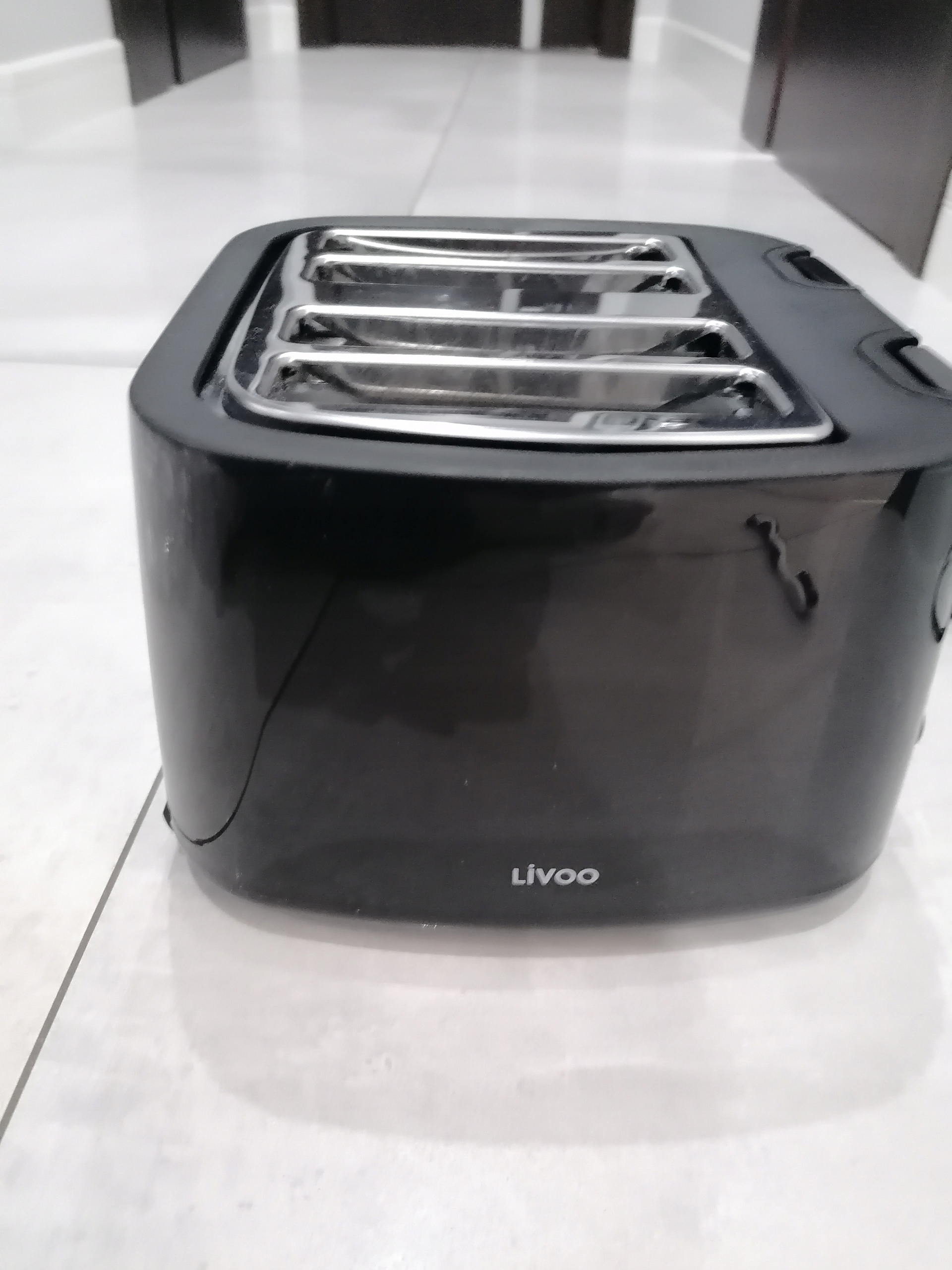 Livoo DOD167N toster 4 szczeliny Moc 700 W