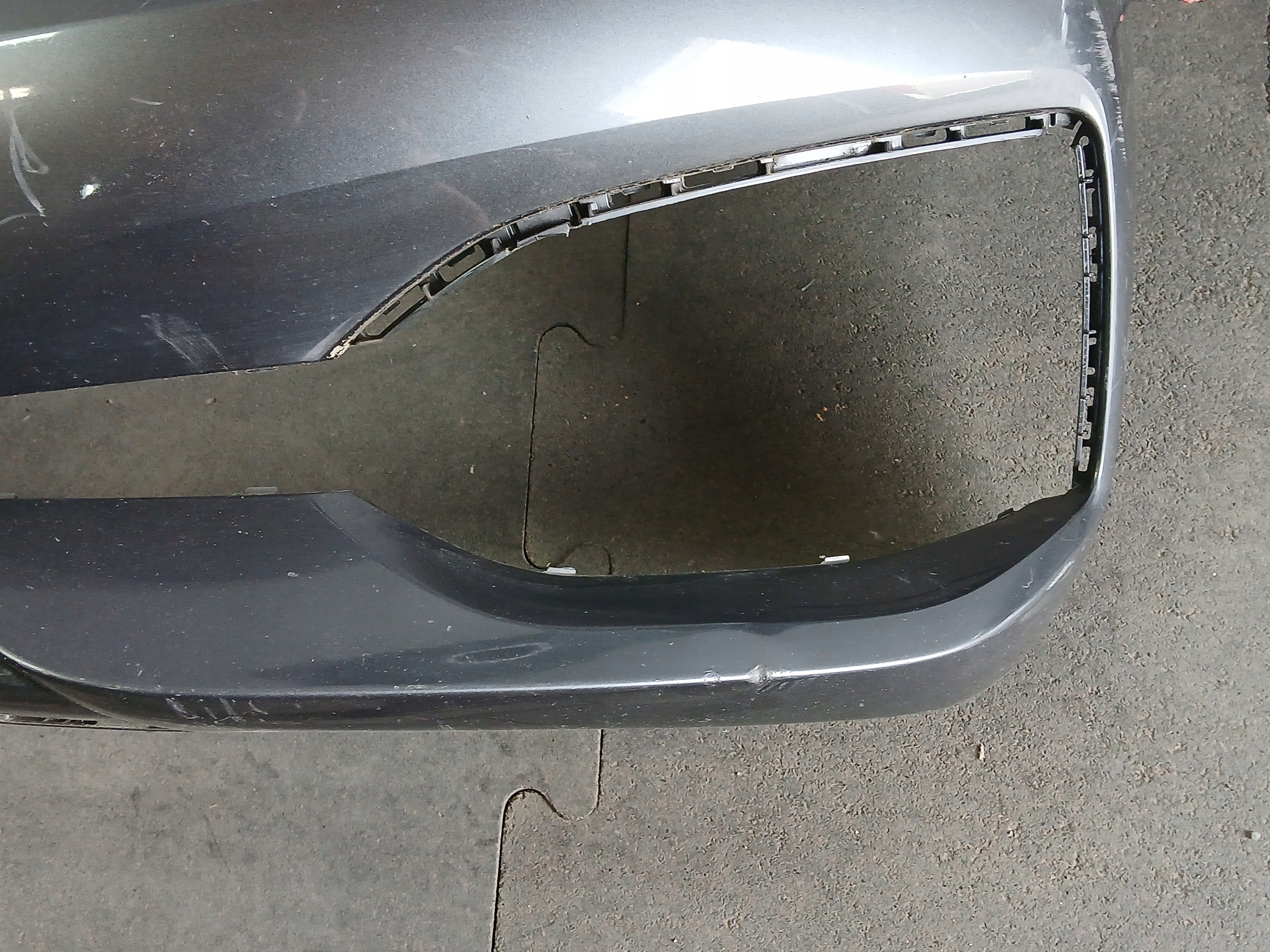 nárazník předek BMW a 1 F40
