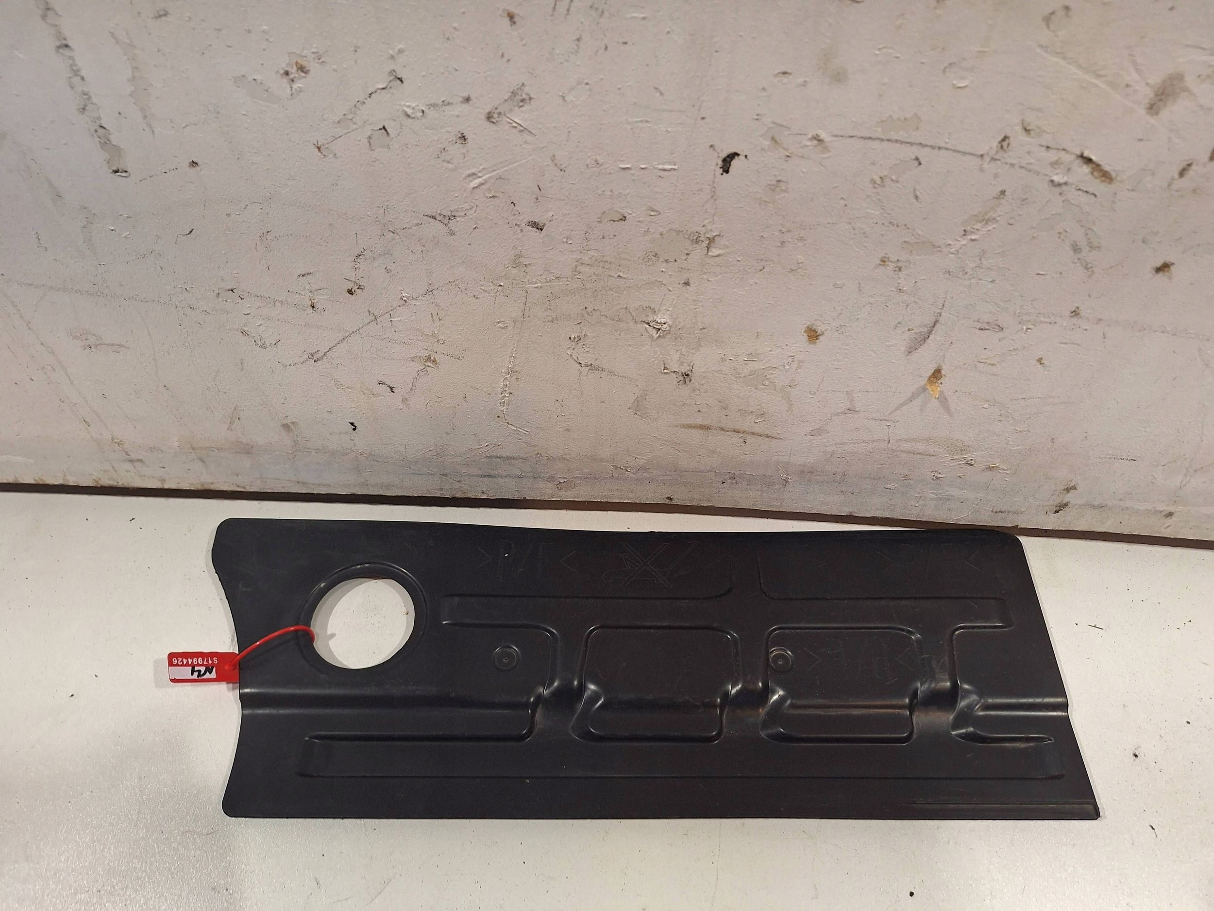 cover lower chassis 748U69710R RENAULT CLIO V 19