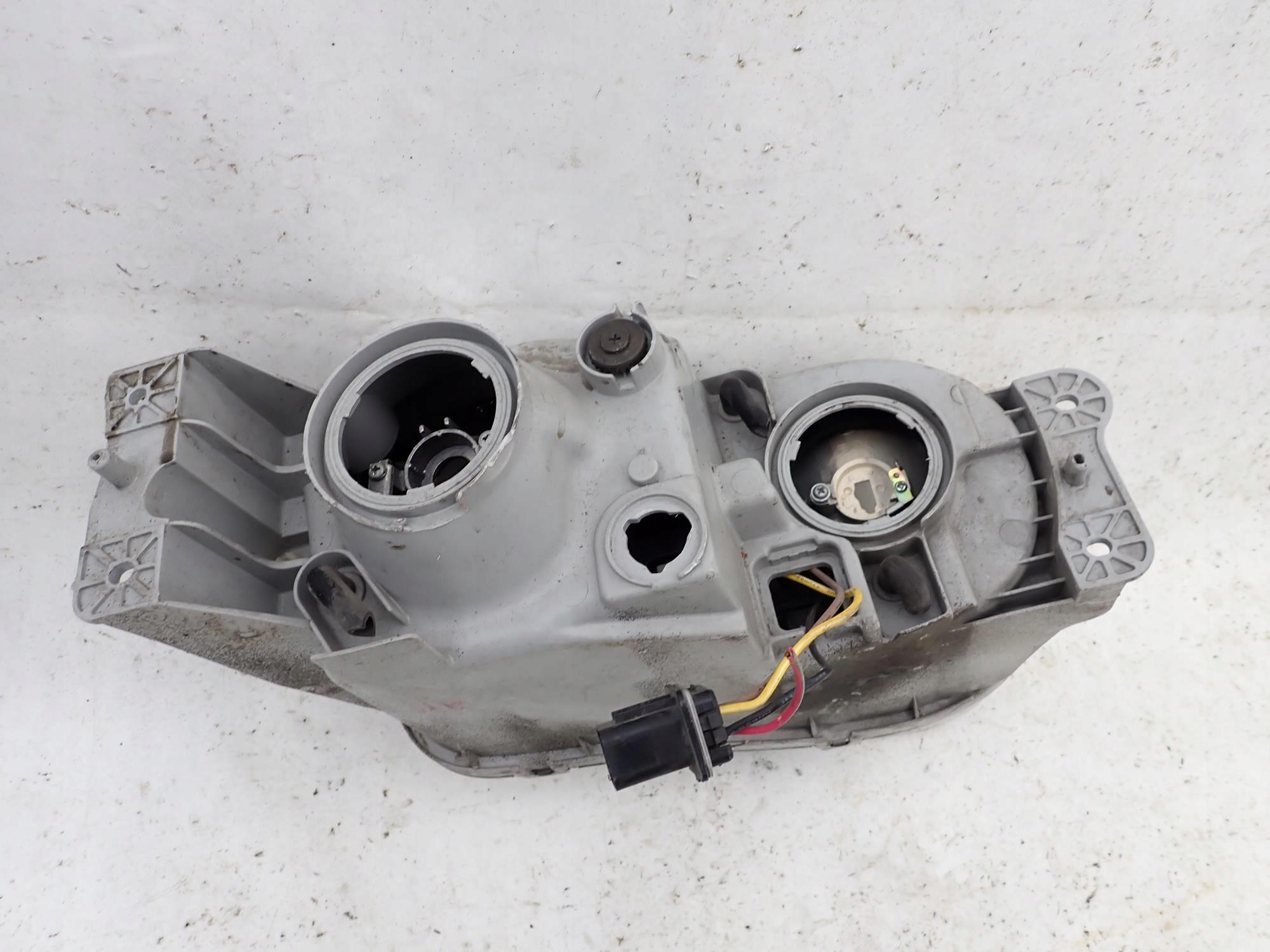 HYUNDAI COUPE and 1 LIFT 99-01 light front left