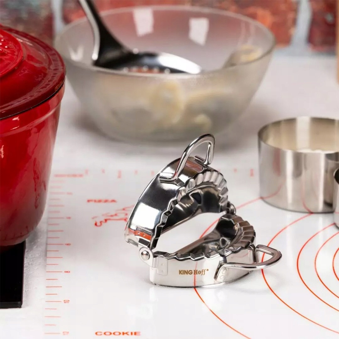 FOREMKA DO LEPIENIA PIEROGÓW 10cm KINGHOFF KH-2190 Kolor dominujący naturalny