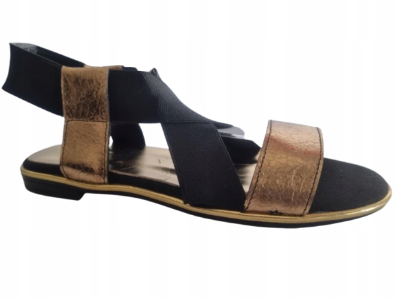 Zlaté ploché dámské nazouváky s koženými pohodlnými a lehkými botami Karino 38