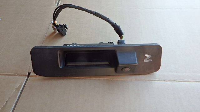РУЧКА КРЫШКИ ЗАДНЕЙ MERCEDES W166 КАМЕРА A1669028402