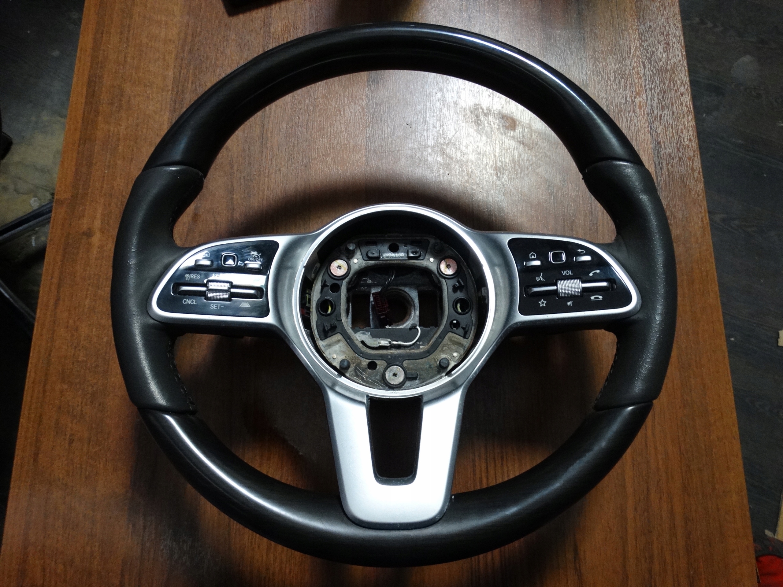 kormány fa MERCEDES W167 X167 1