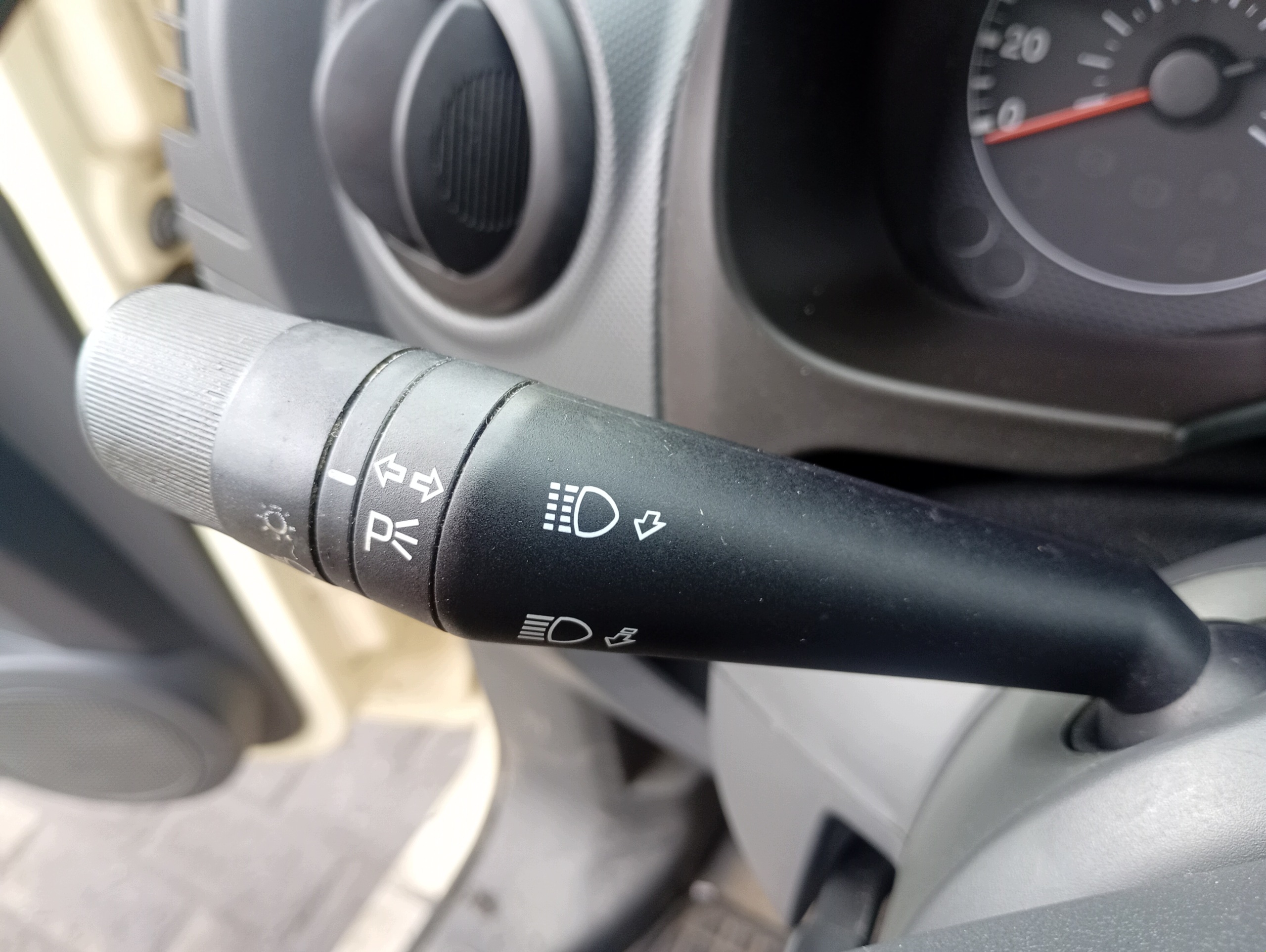 Interrupteur commande phares feux ZESPOLONY Volant Citroen Nemo 08-17 1.4 HDI