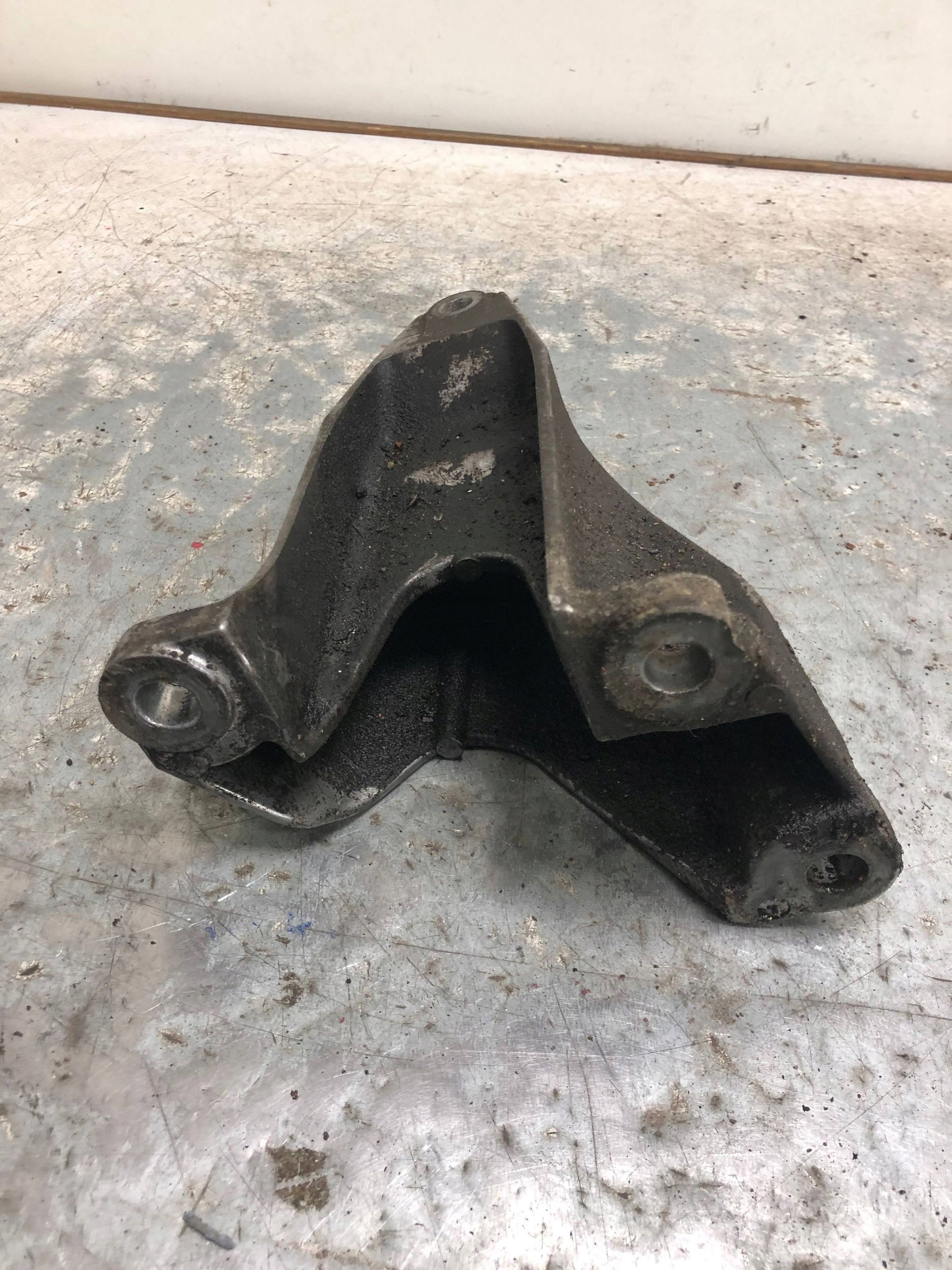 holder engine mount MAZDA RX8 RX-8 1.3B