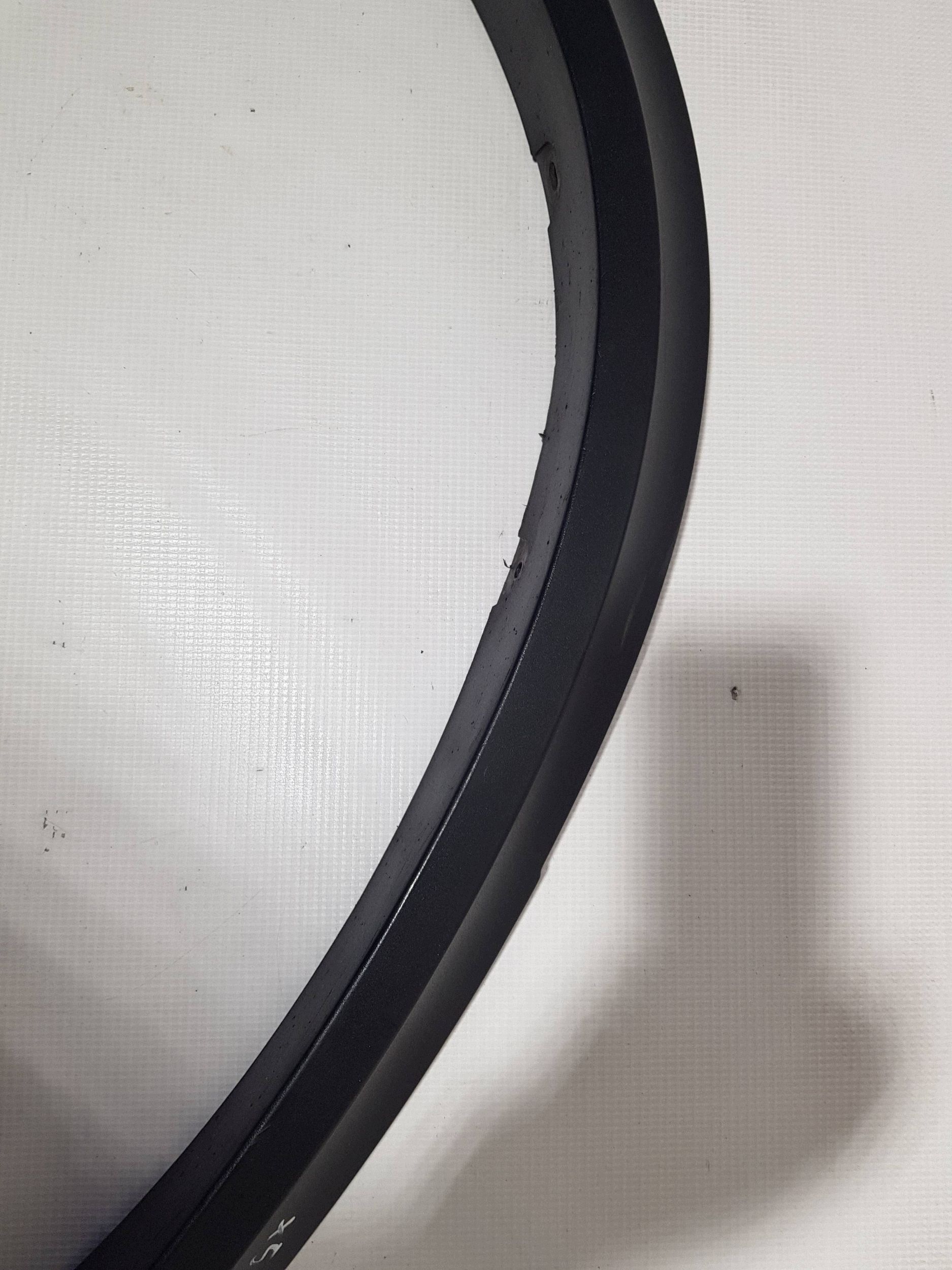BMW X5 E70 lista sárvédöt bal far hátso 7163559