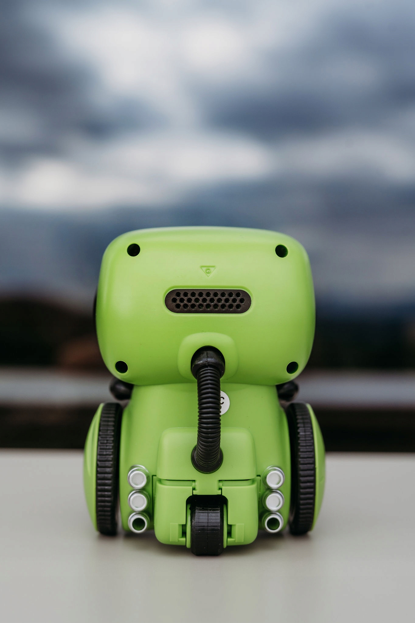 Robot ZABAWKA Interaktywny, Uczący, Sterowany Głosem i Dotykiem, Dla DZIECI Rodzaj do programowania i kodowania