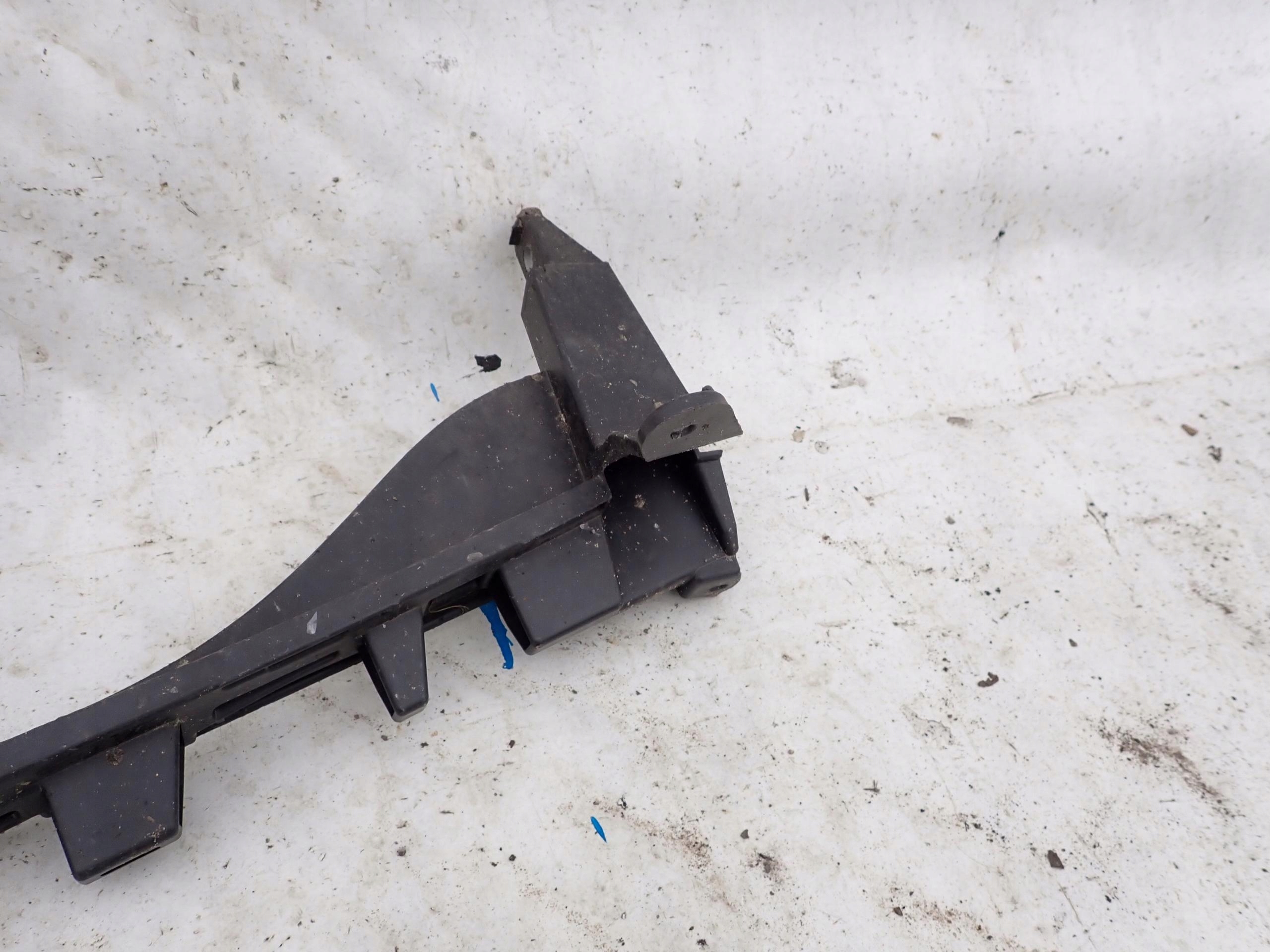 MERCEDES CLS C218 10- Consolle Traversa Anteriore