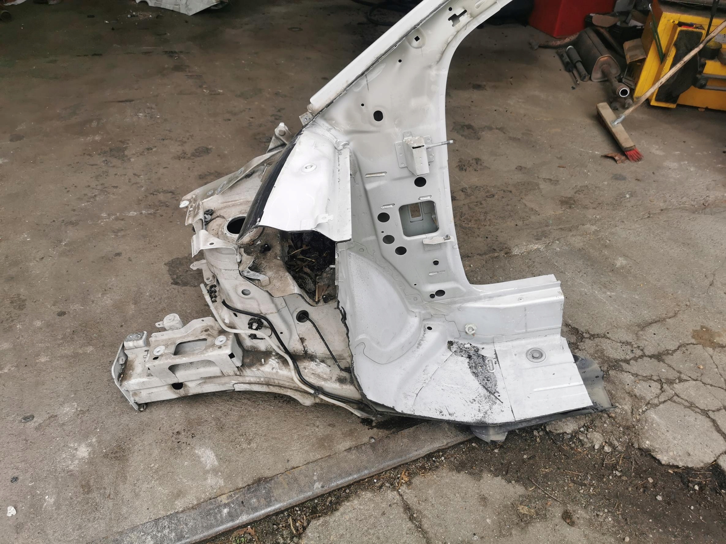 quarter quarter right front SKODA CITIGO LB9A
