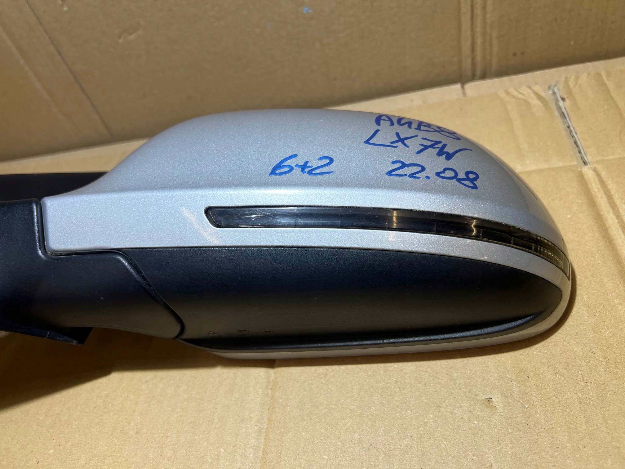 AUDI A4 B8 LIFT ALLROAD mirror exterior left 6 + 2 PIN LX7W