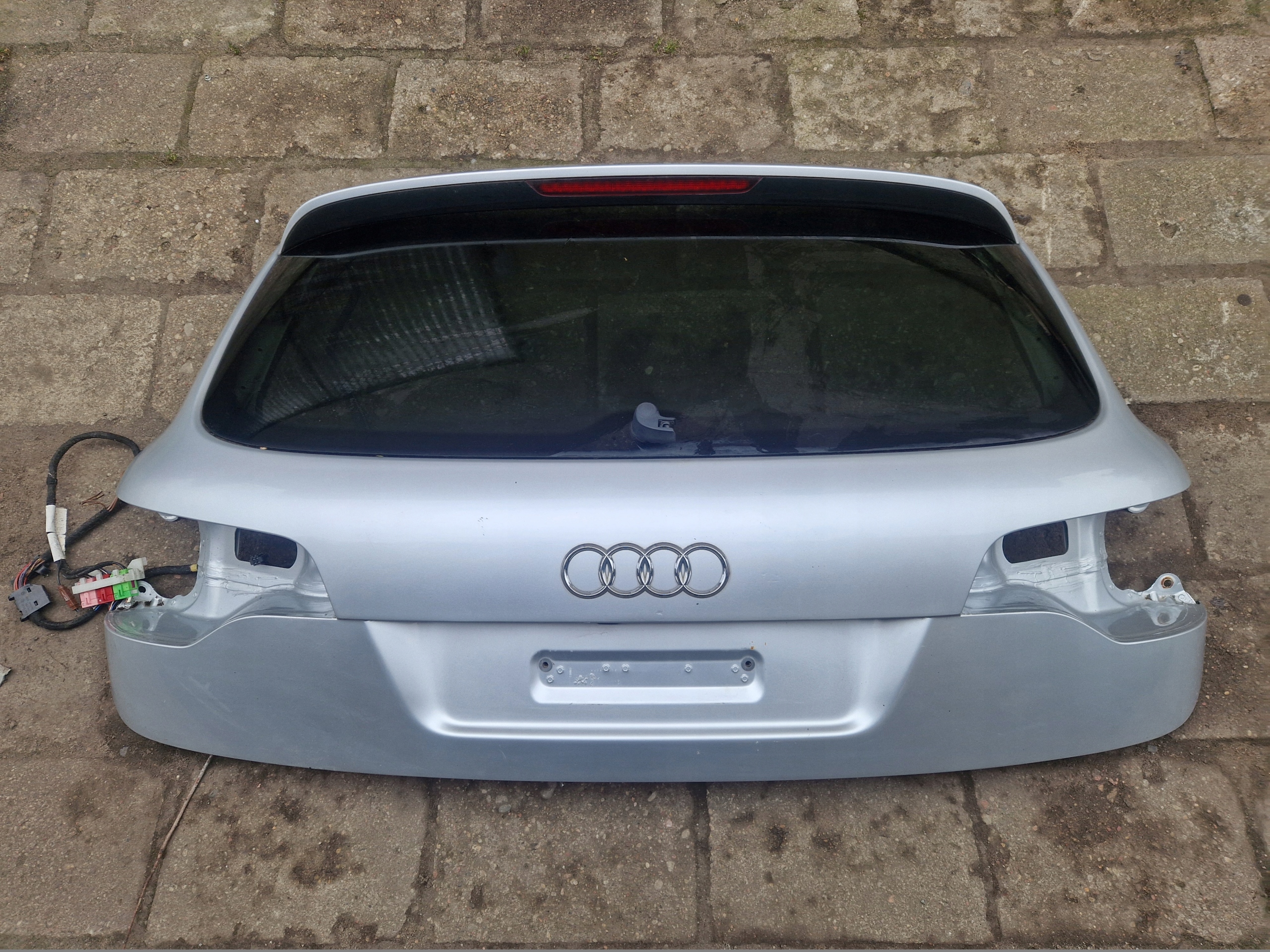 AUDI Q7 4L trunk door boot SREBRNA