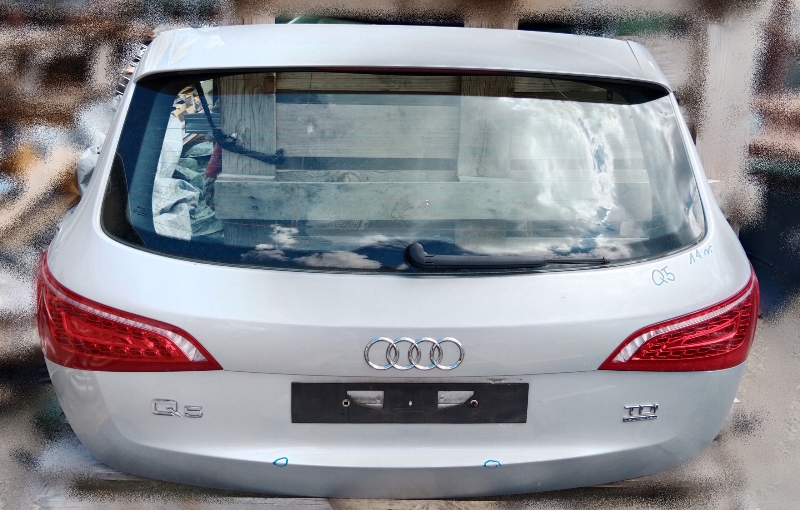 AUDI Q5 2.0 TDI 11R trunk door boot complete