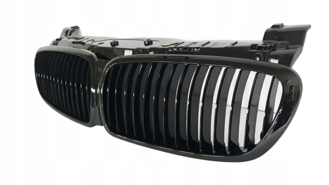 51137145738 - BMW 7 E65 / E66 06-08 решітка радіатора P + L