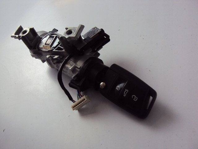 5G0959752 - КЛЮЧ ЗАЖИГАНИЯ VW GOLF VII