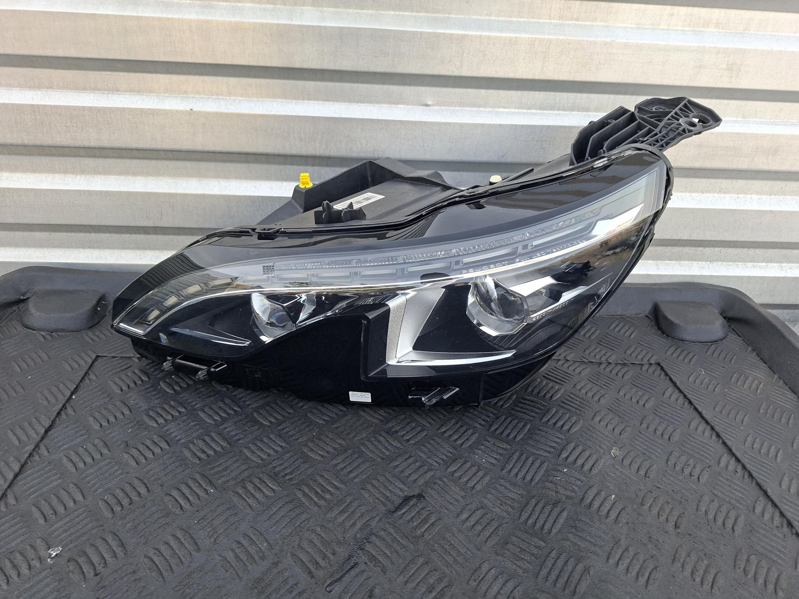 light front left front left FULL LED ANGLIK 9810478780 PEUGEOT 3008 II