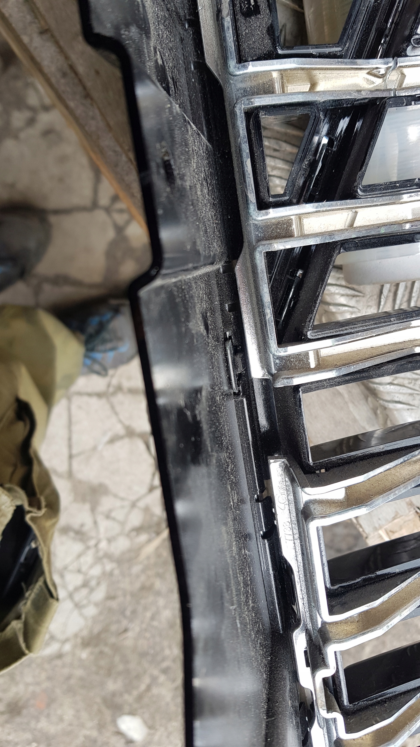 VOLVO XC60 II LIFT grill grille radiator