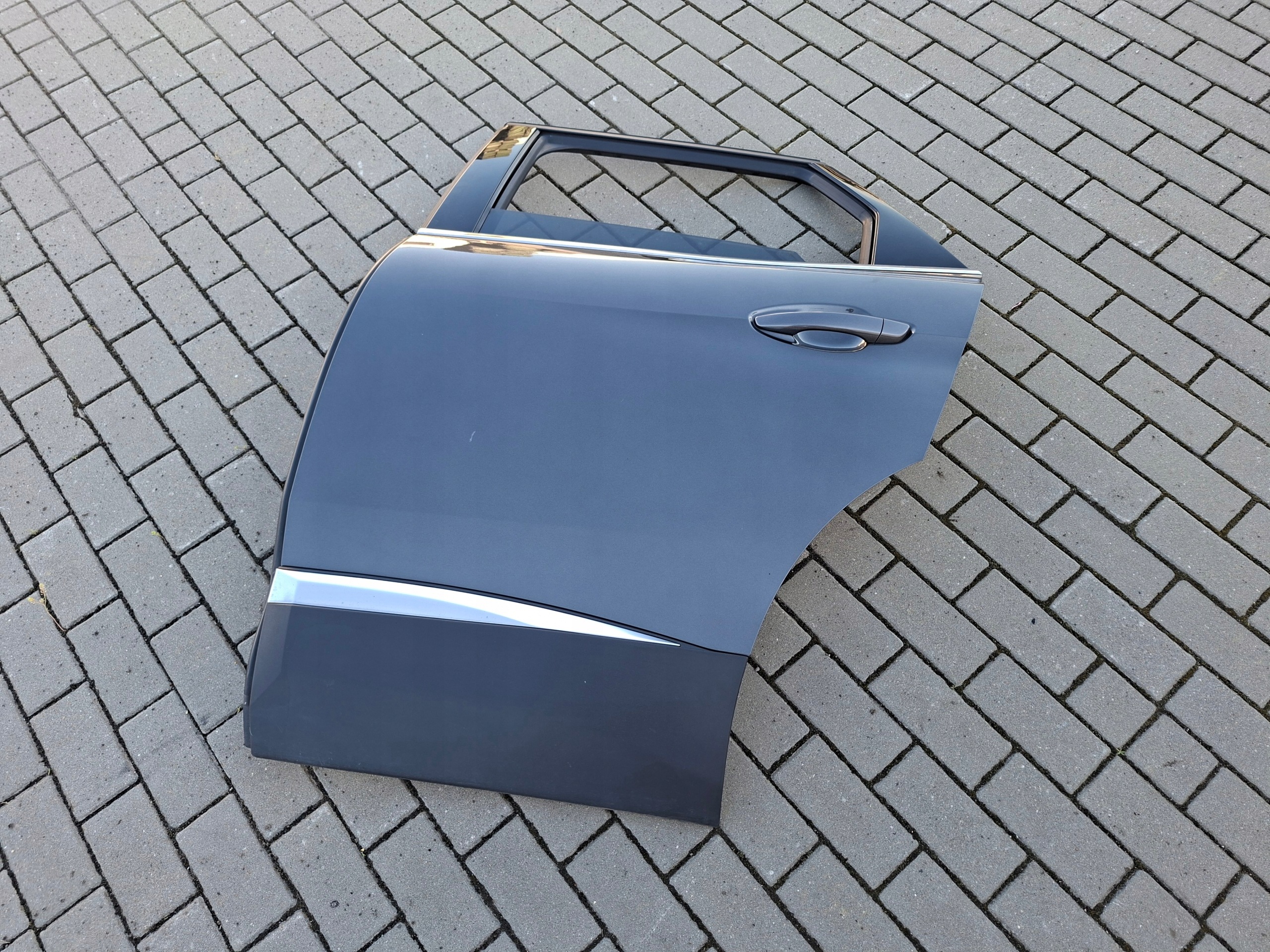 door rear part left rear. left complete PEUGEOT 3008 II EVLC
