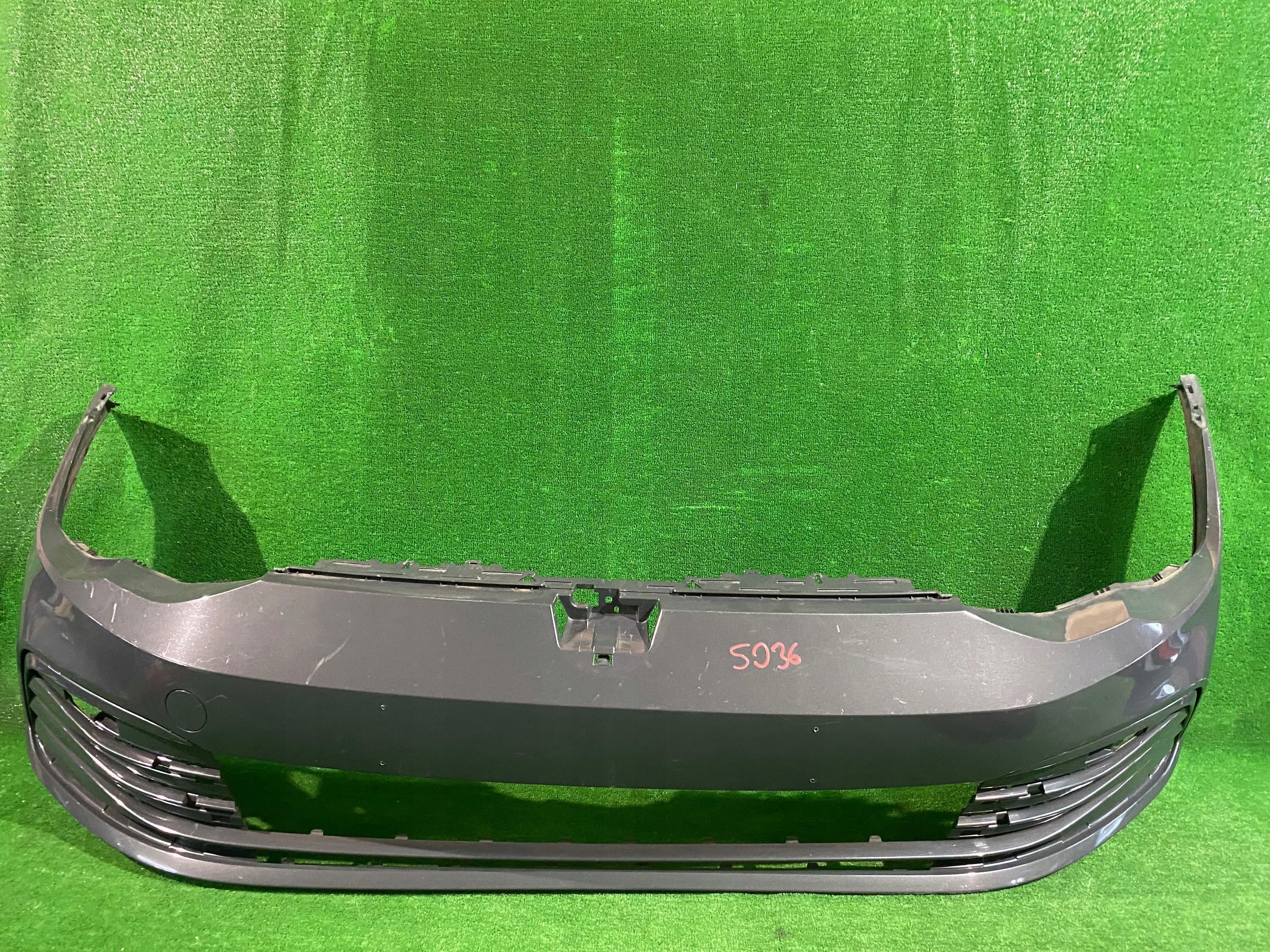 front bumper front VW GOLF VIII
