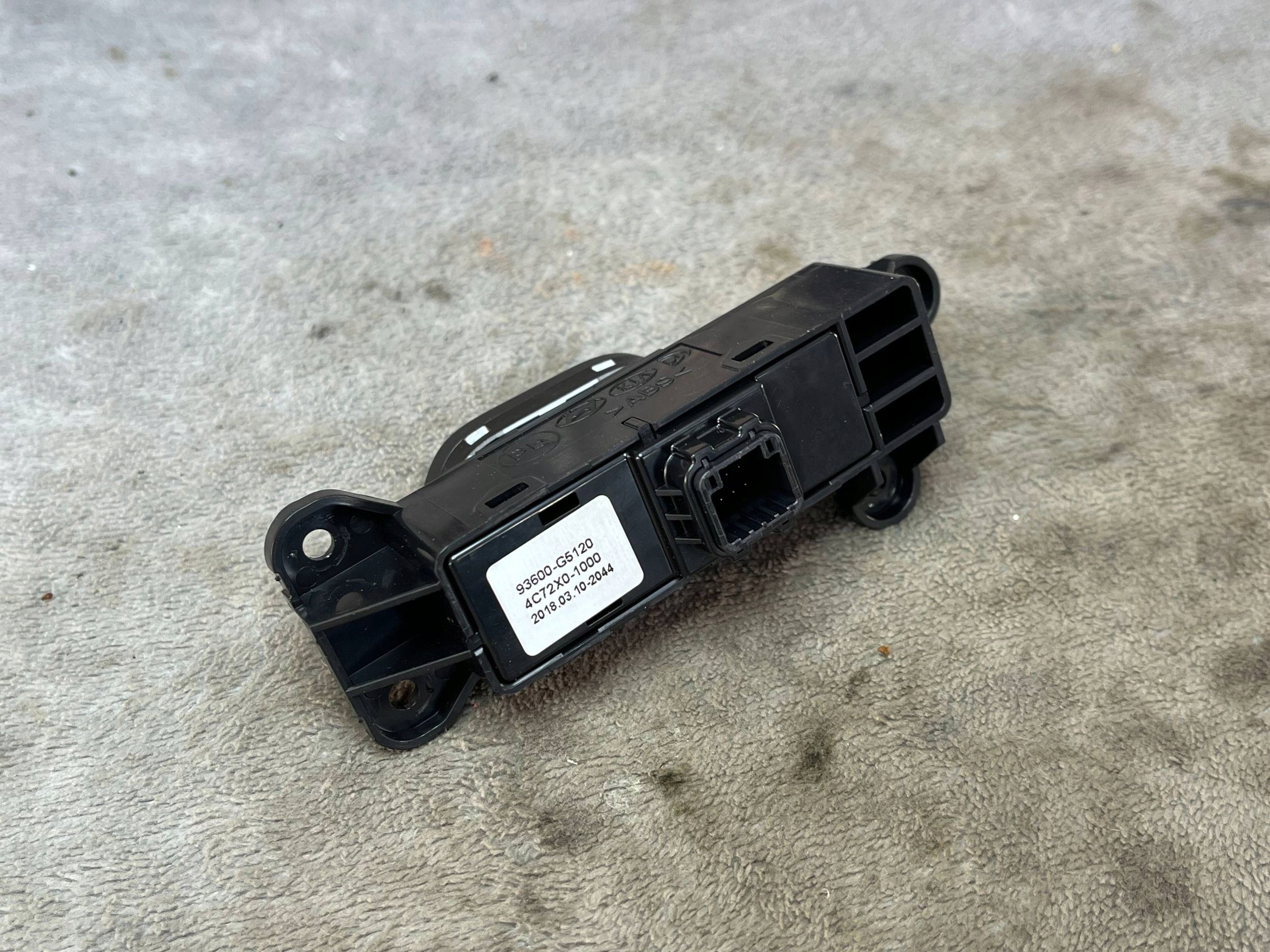 KIA NIRO 2020 switch PDC EUROPA 93600-G5120 !J