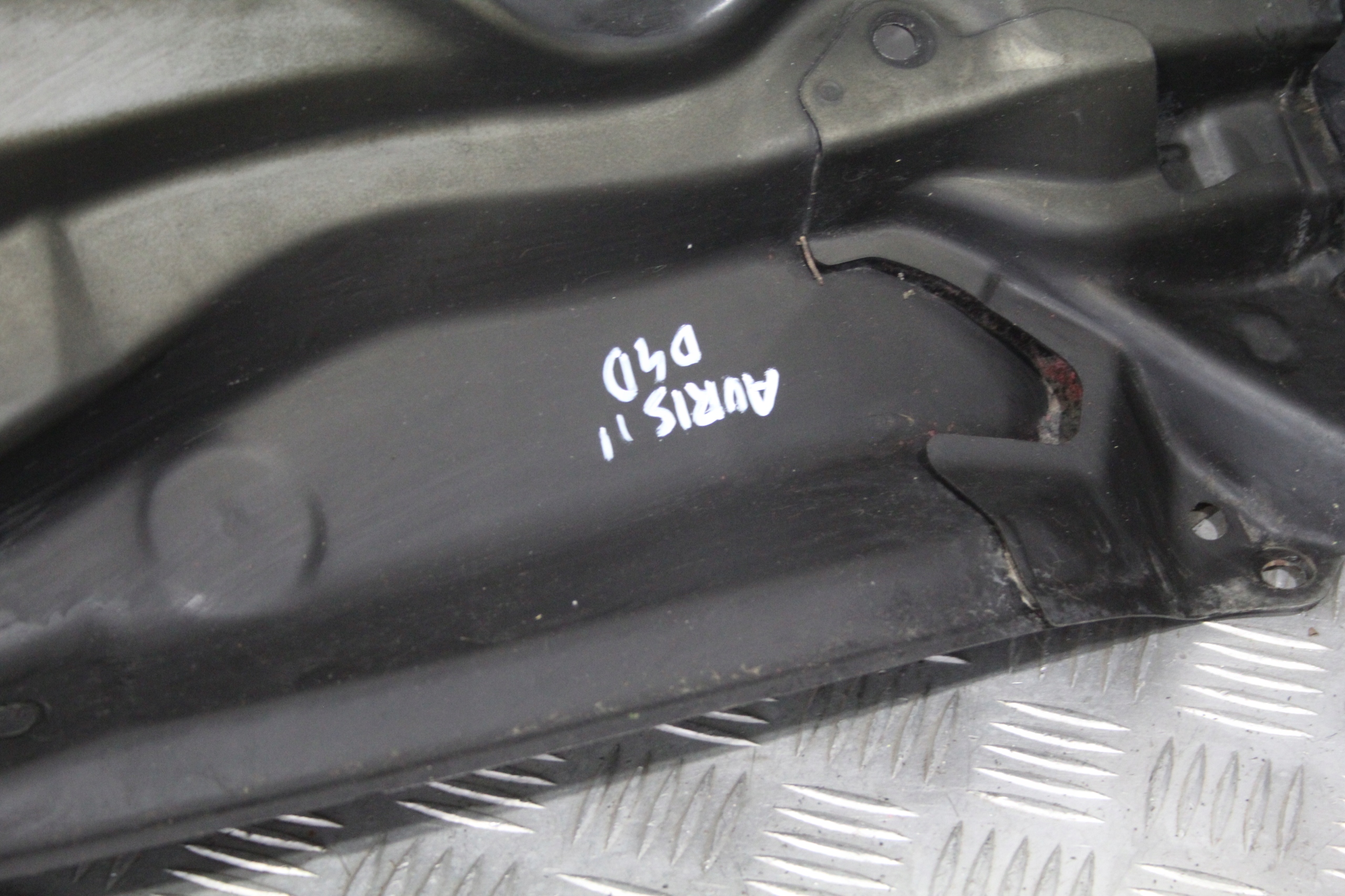 torpedo lower metallic TOYOTA AURIS II 2