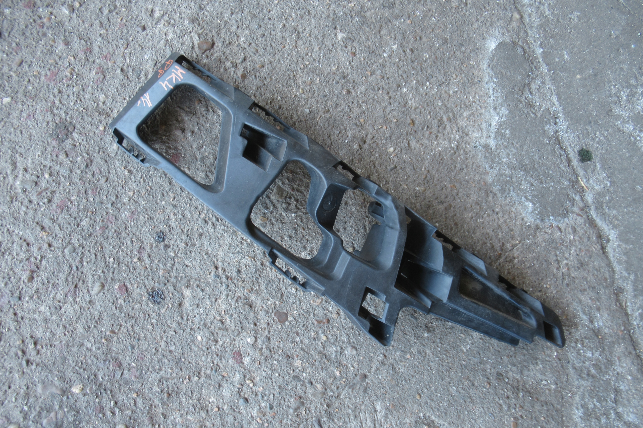 FORD MONDEO MK4 bumper bracket right front