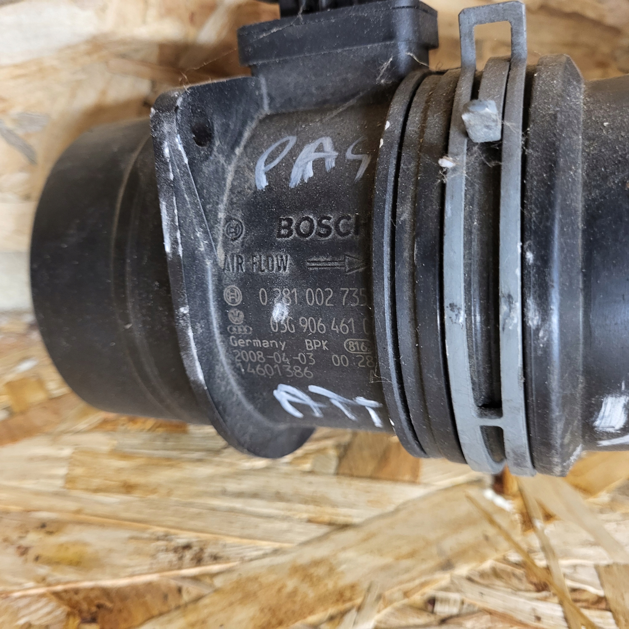 VW AUDI Luftmassenmesser rohr DOLOTU 0281002735