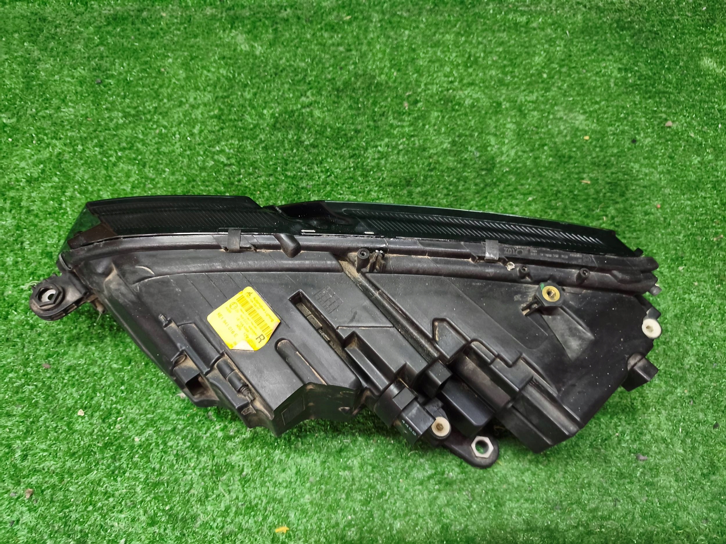 REFLEKTOR right front SKODA OCTAVIA III LIFT FULL LED NR.1272