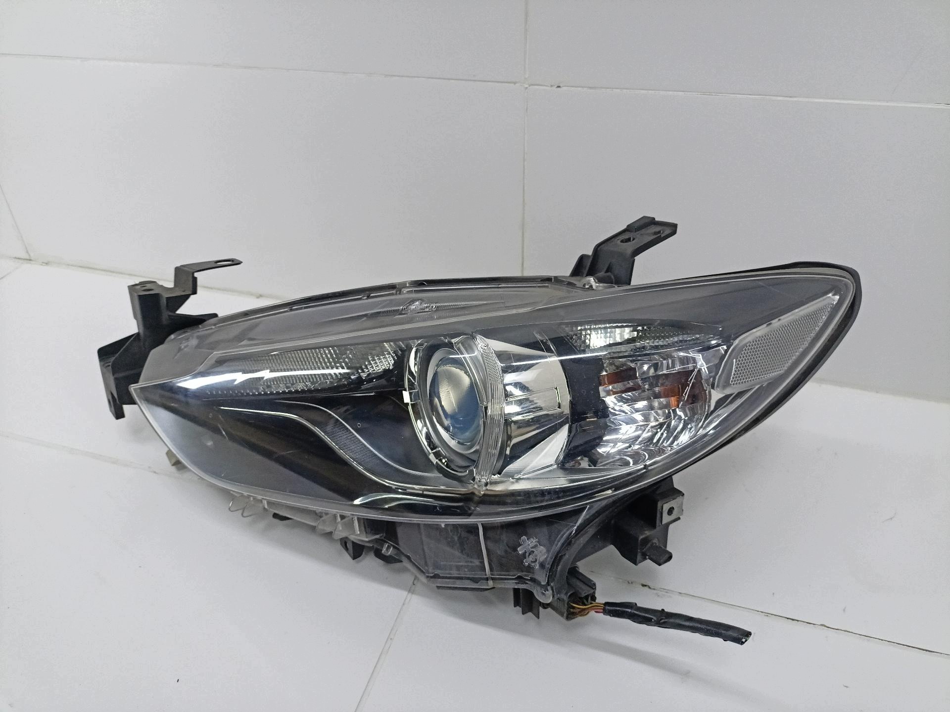light front left side Mazda 6 3 2014