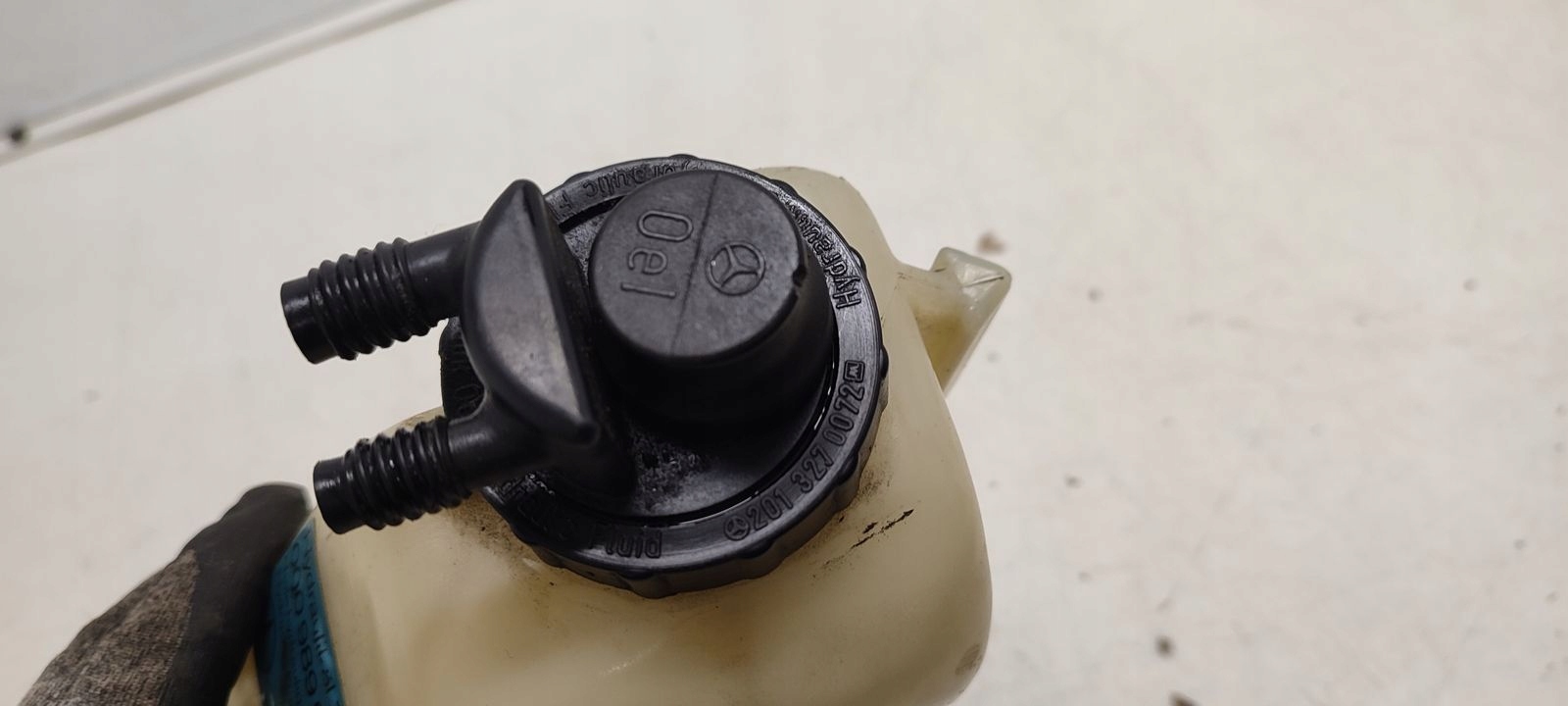 serbatoio LIQUIDO SERVOSTERZO Mercedes W124 2,2