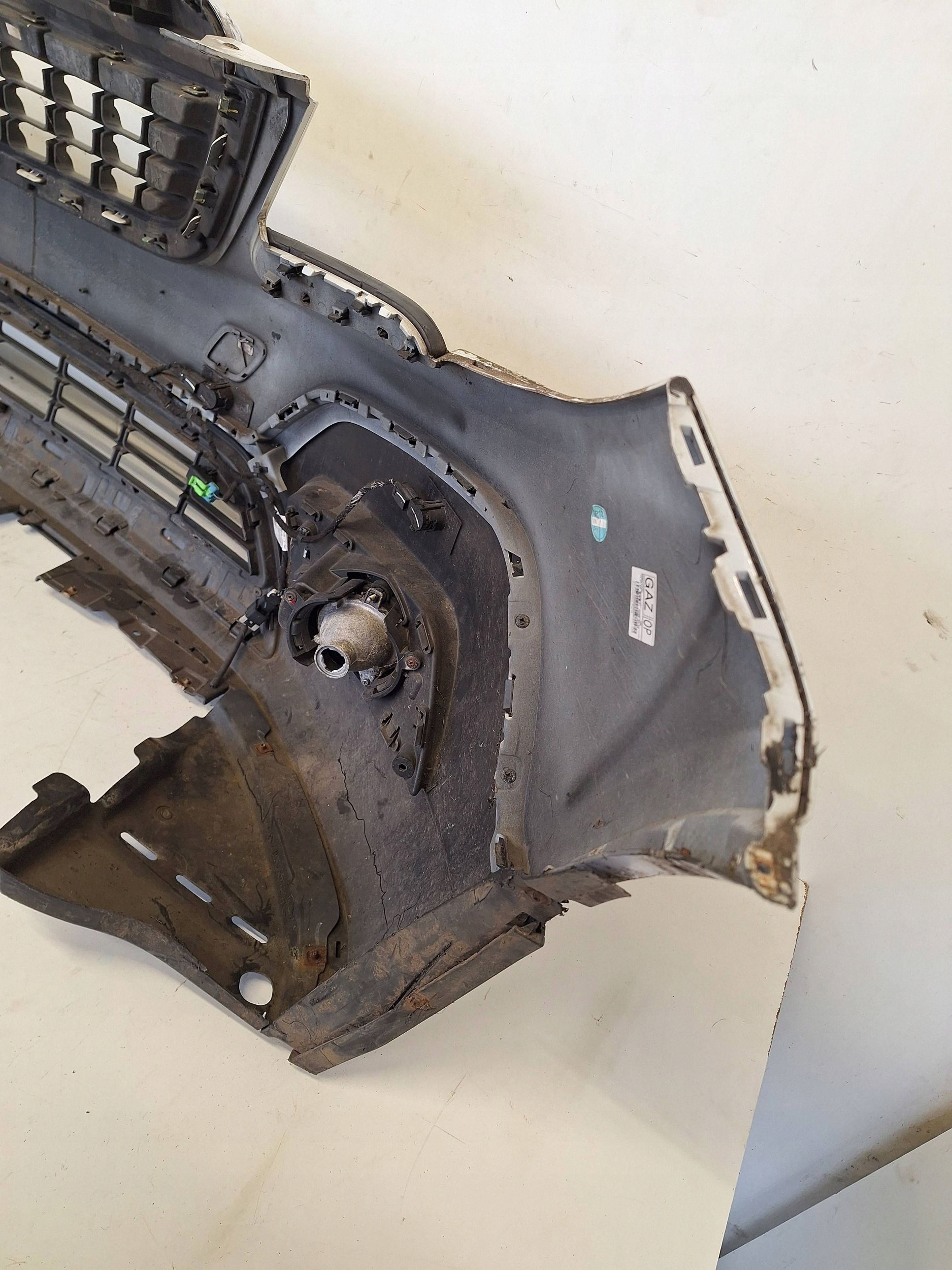 OPEL MOKKA A 12-16 bumper + PDC 95122388