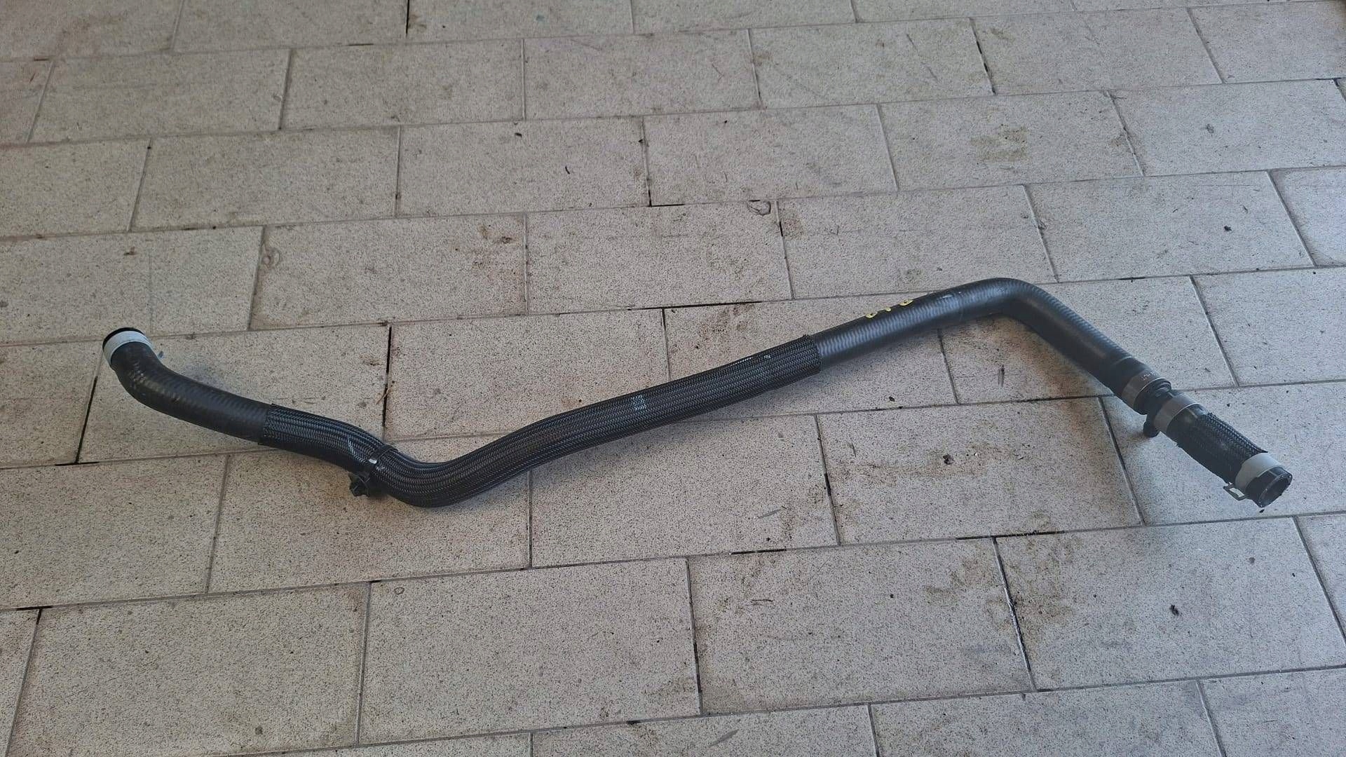 vedení hadice vody Renault 4 5 E-Tech 924478449R