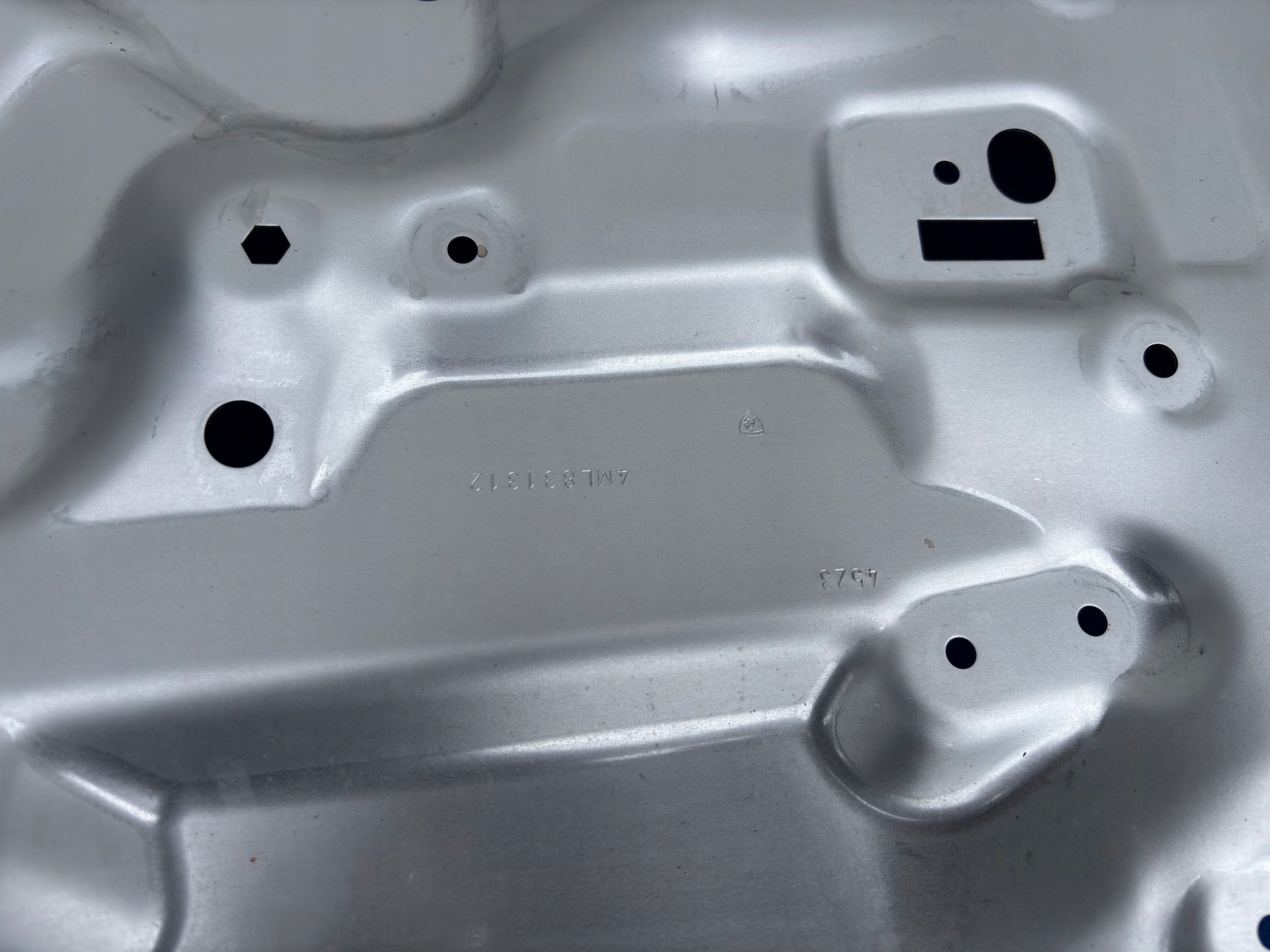 LAMBORGHINI URUS Console Support Portière Droite Avant Côté PP73RM