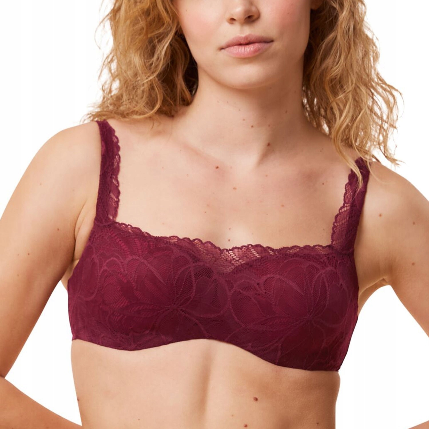 T649 Triumph podprsenka Body Make-Up Illusion Lace Balconette 70E