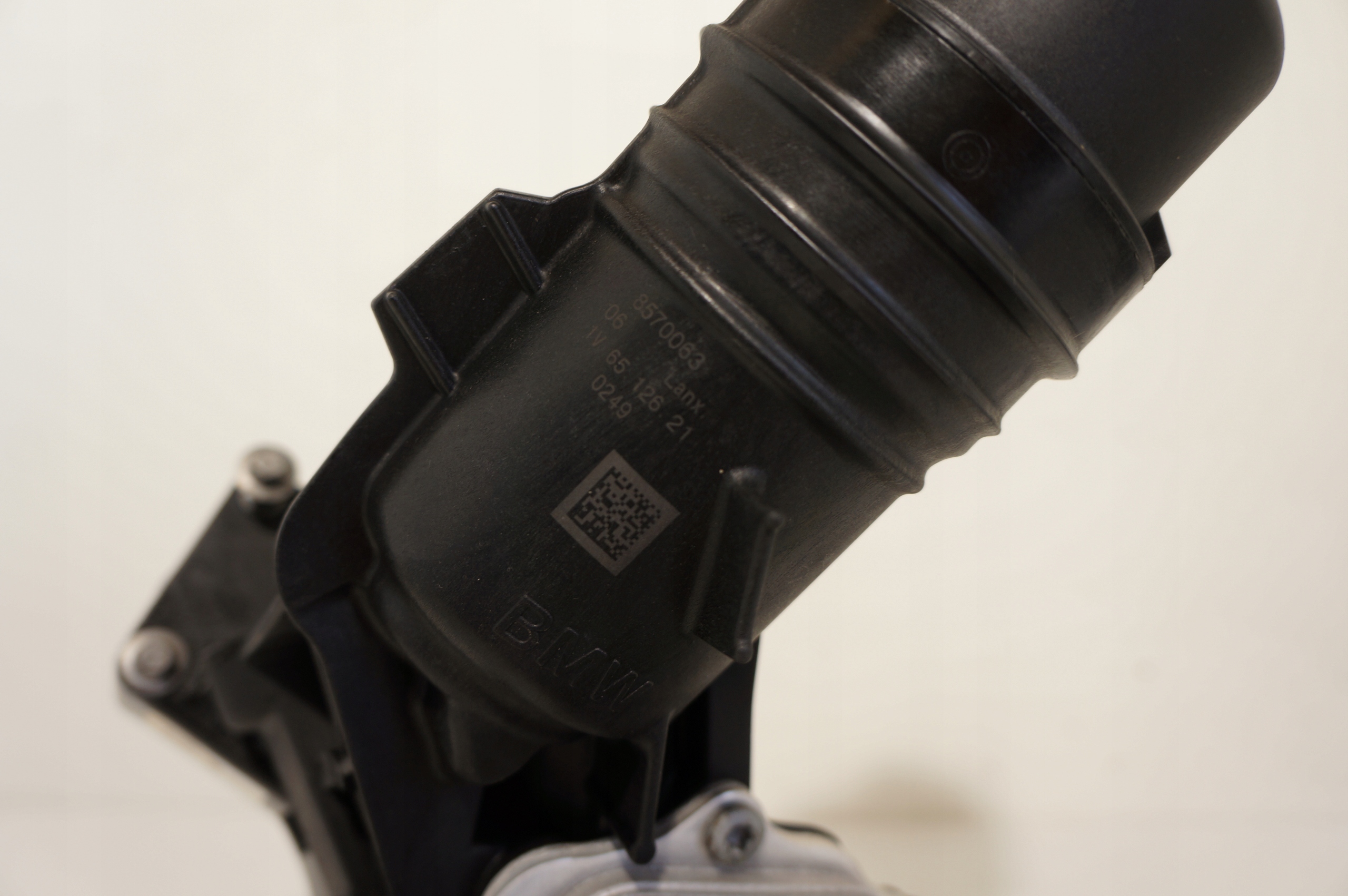 PODSTWA FILTRA OLEJU BMW 1 2 3 4 5 X3 X4 3.0i XDRIVE 8570063 Numer katalogowy części 8570063