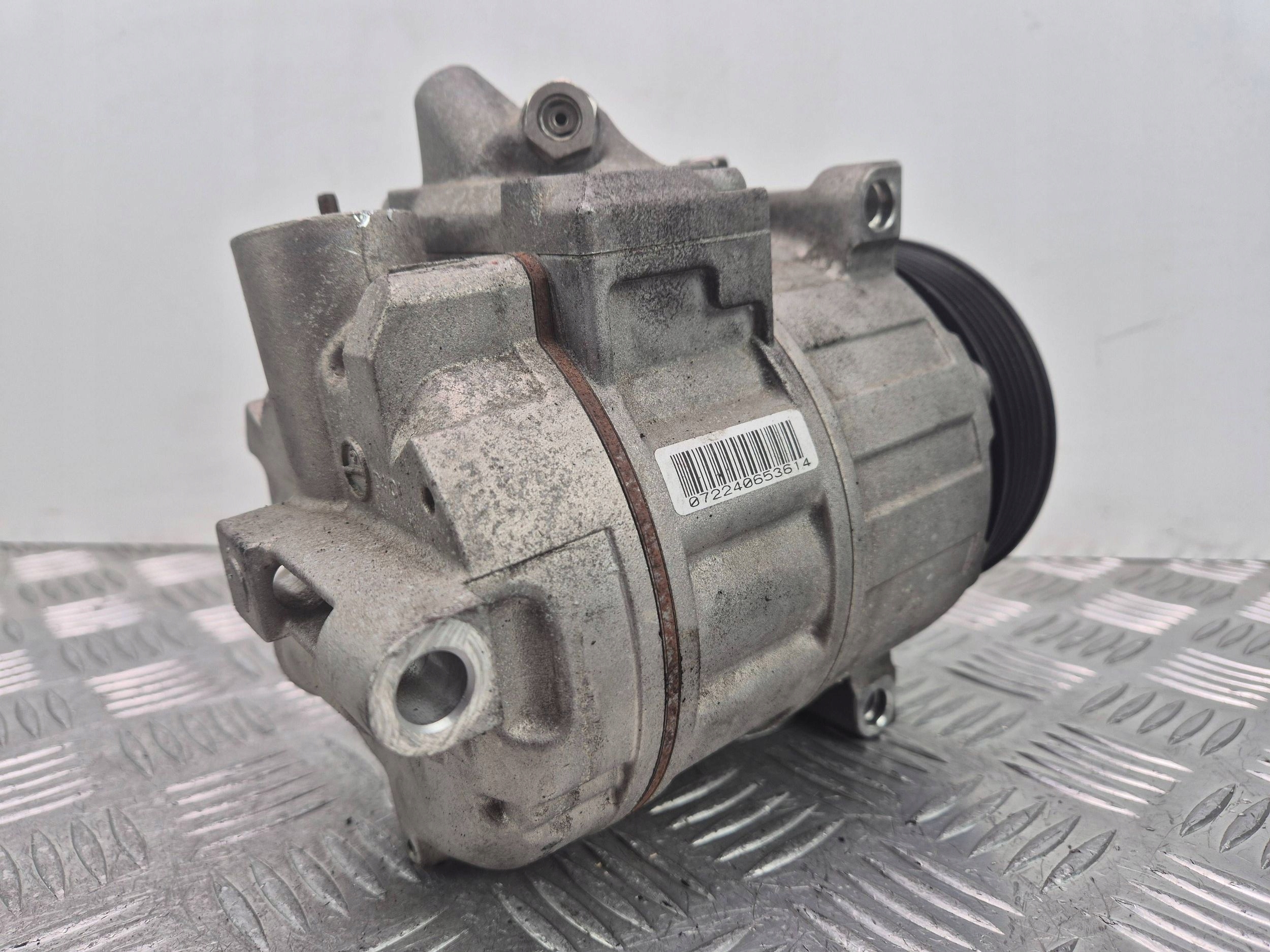 Mercedes C200 CGI W204 Klimakompressor klimaanlage A0008307800