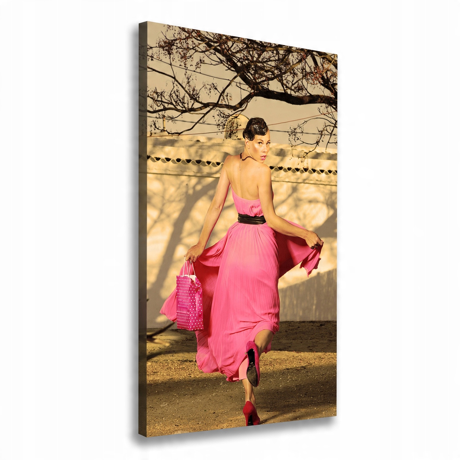 

Foto obraz na płótnie Kobieta w różu 60x120 cm