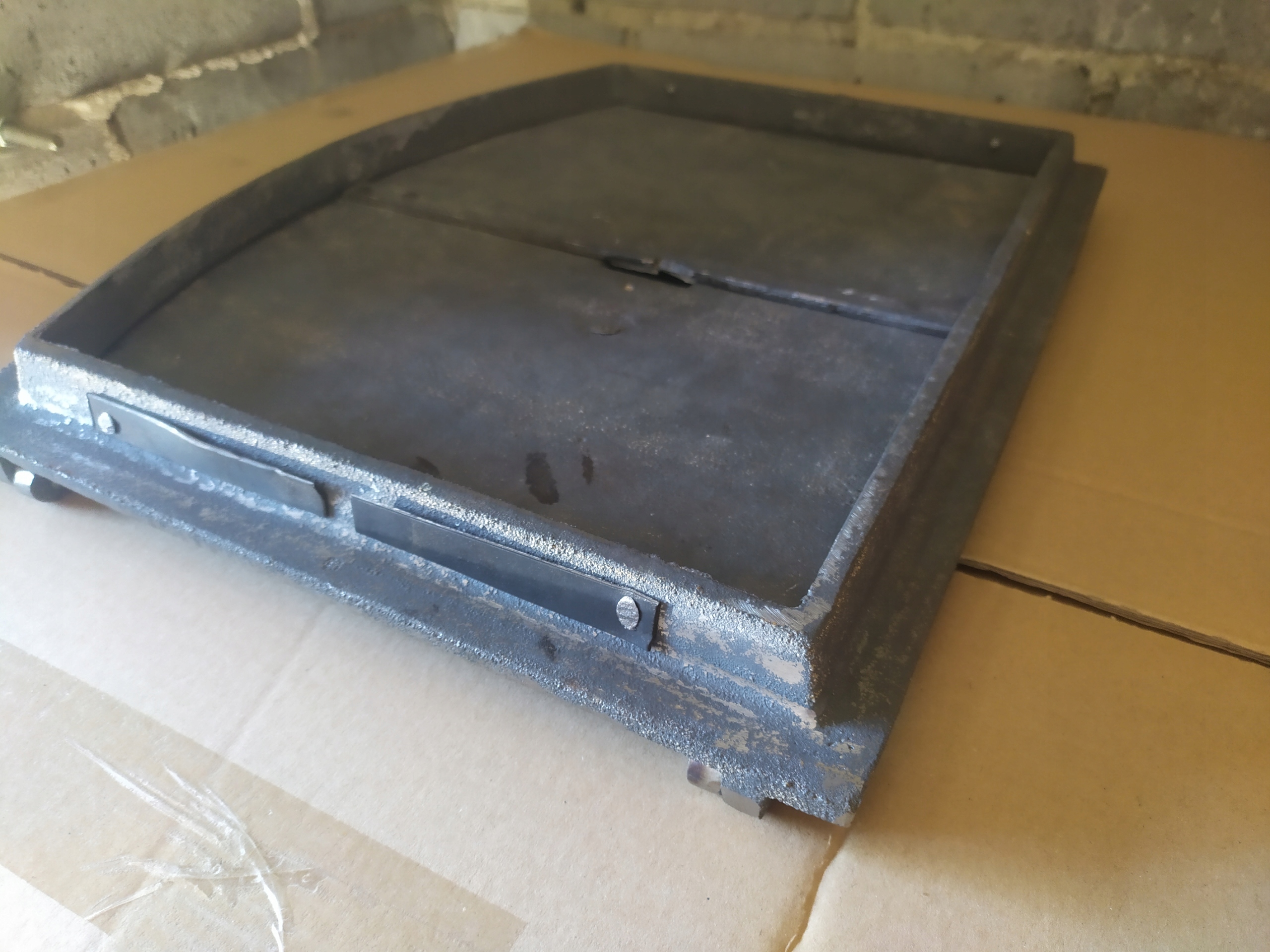 DRZWICZKI ŻELIWNE DO PIECA CHLEBOWEGO GRILLA 48X38 Typ Inne elementy