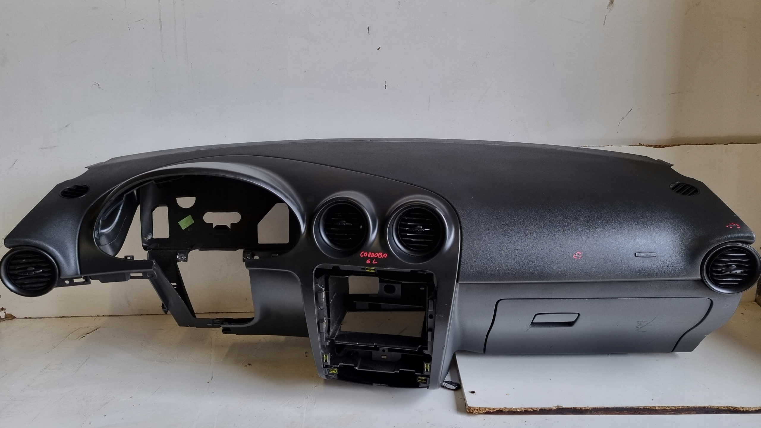 KONSOLA AIRBAG SEAT CORDOBA 6L