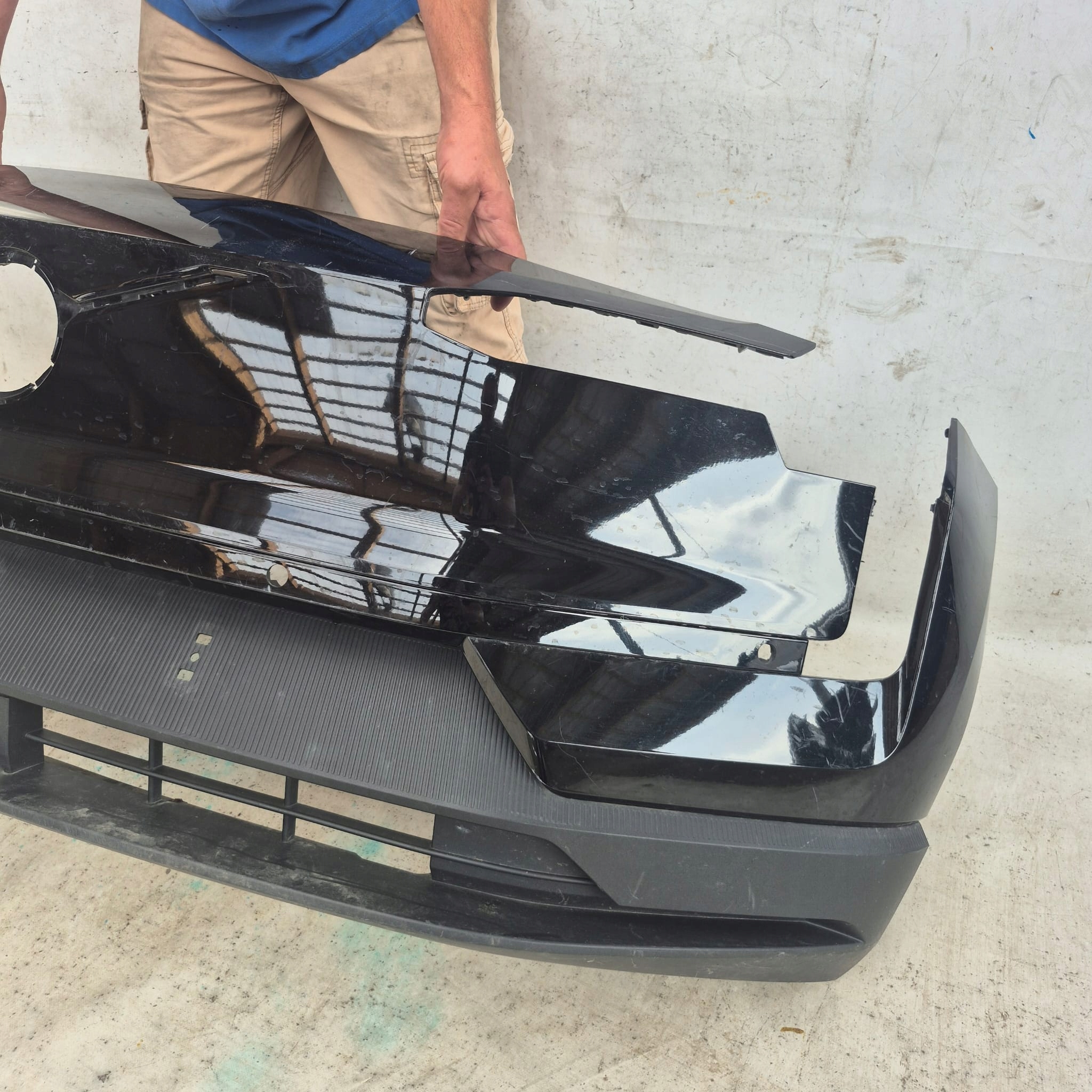 VOLVO EX30 EX 30 23- bumper front front PDC