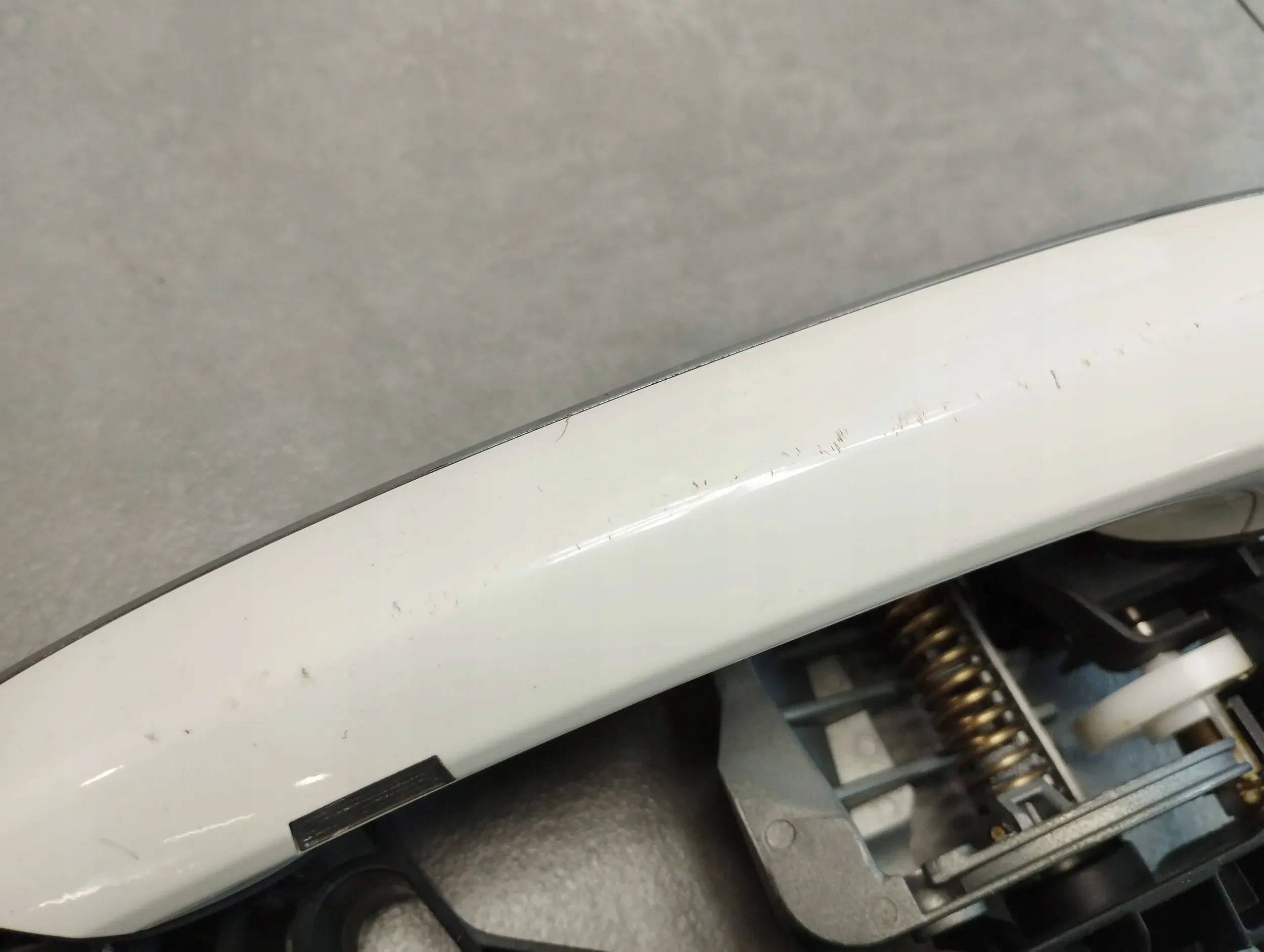 BMW 7 G11 handle left front KEYLESS A300 UK